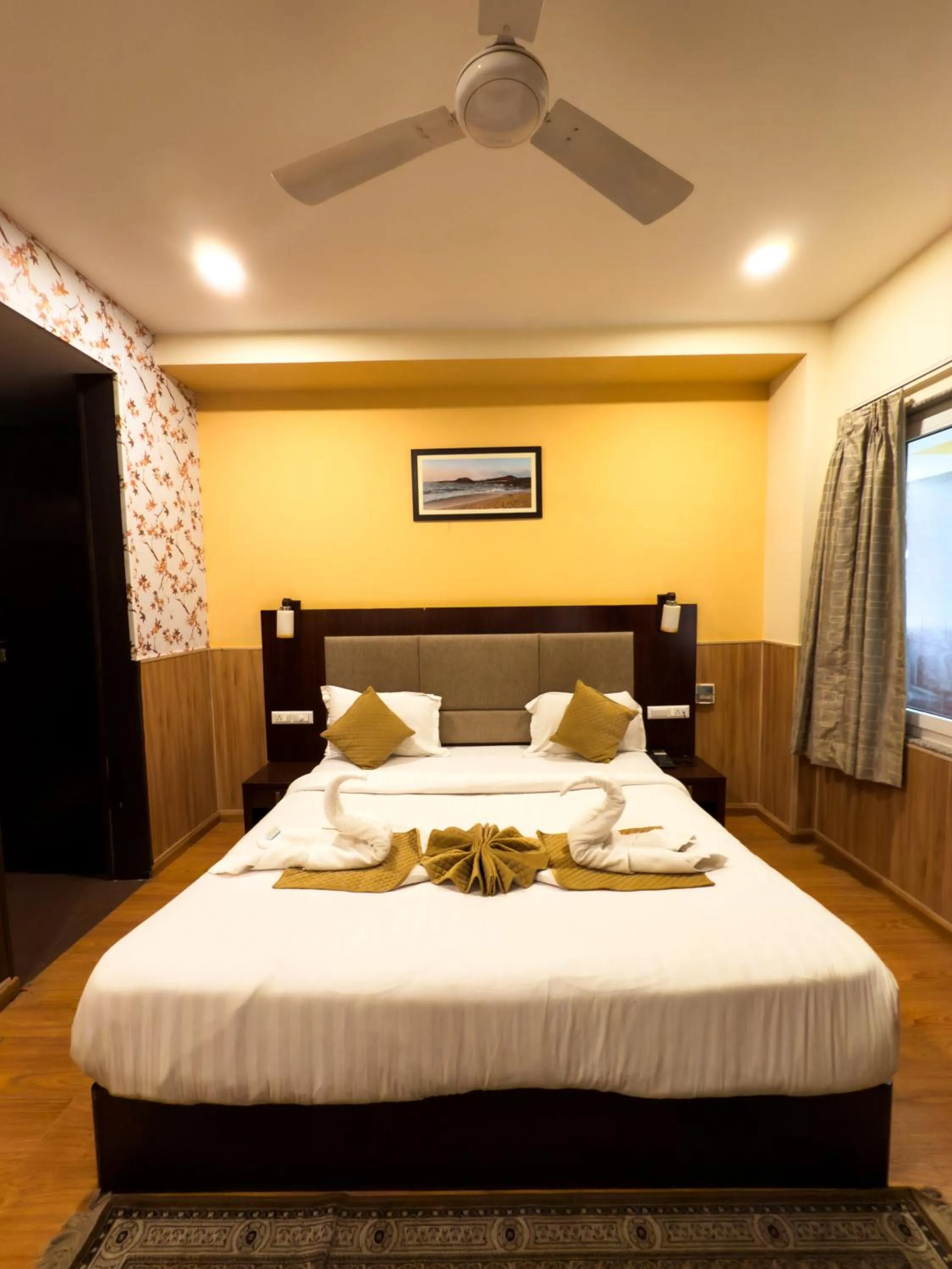 Bed in Hotel Royal Palm - A Budget Hotel in Udaipur