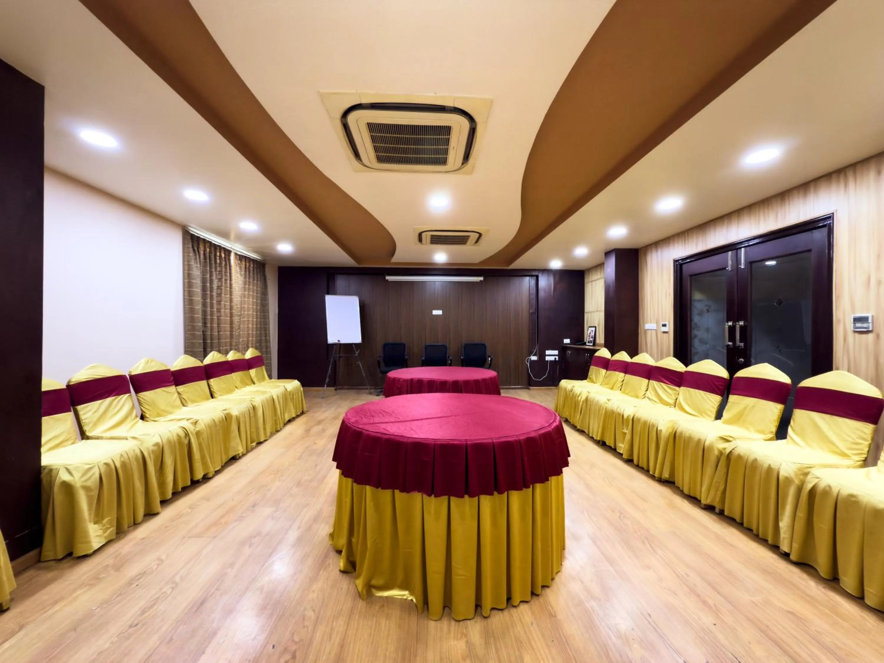 Banquet/Function facilities in Hotel Royal Palm - A Budget Hotel in Udaipur