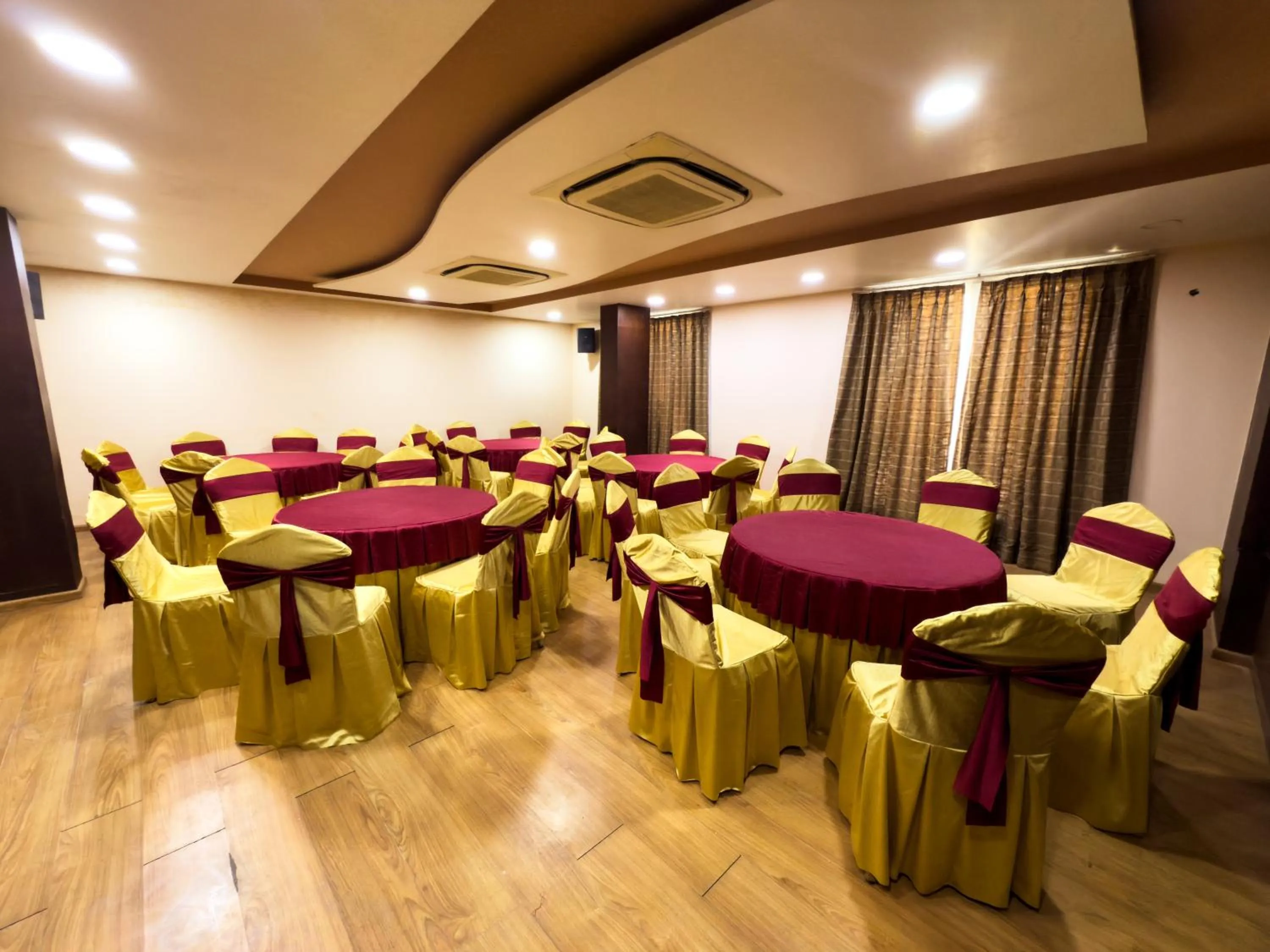 Banquet/Function facilities in Hotel Royal Palm - A Budget Hotel in Udaipur