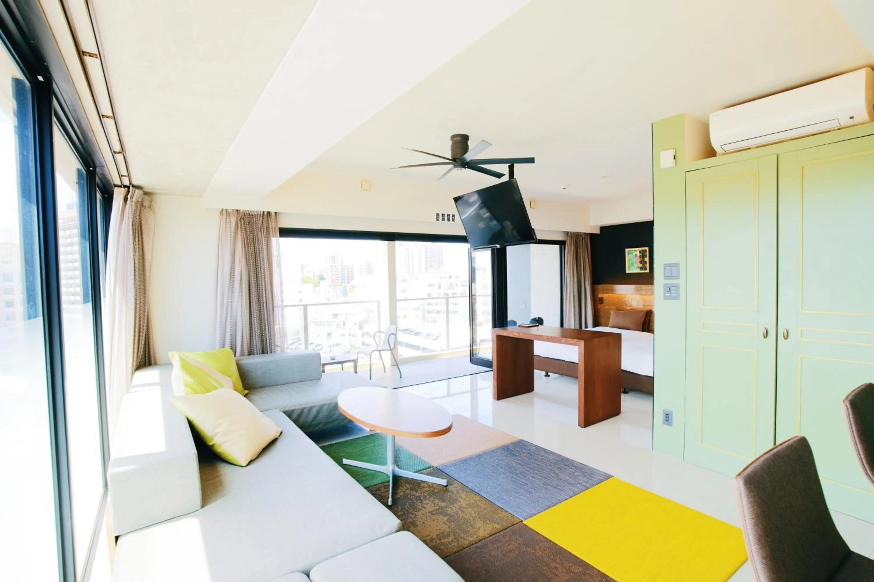 TV and multimedia in HOTEL Viviana