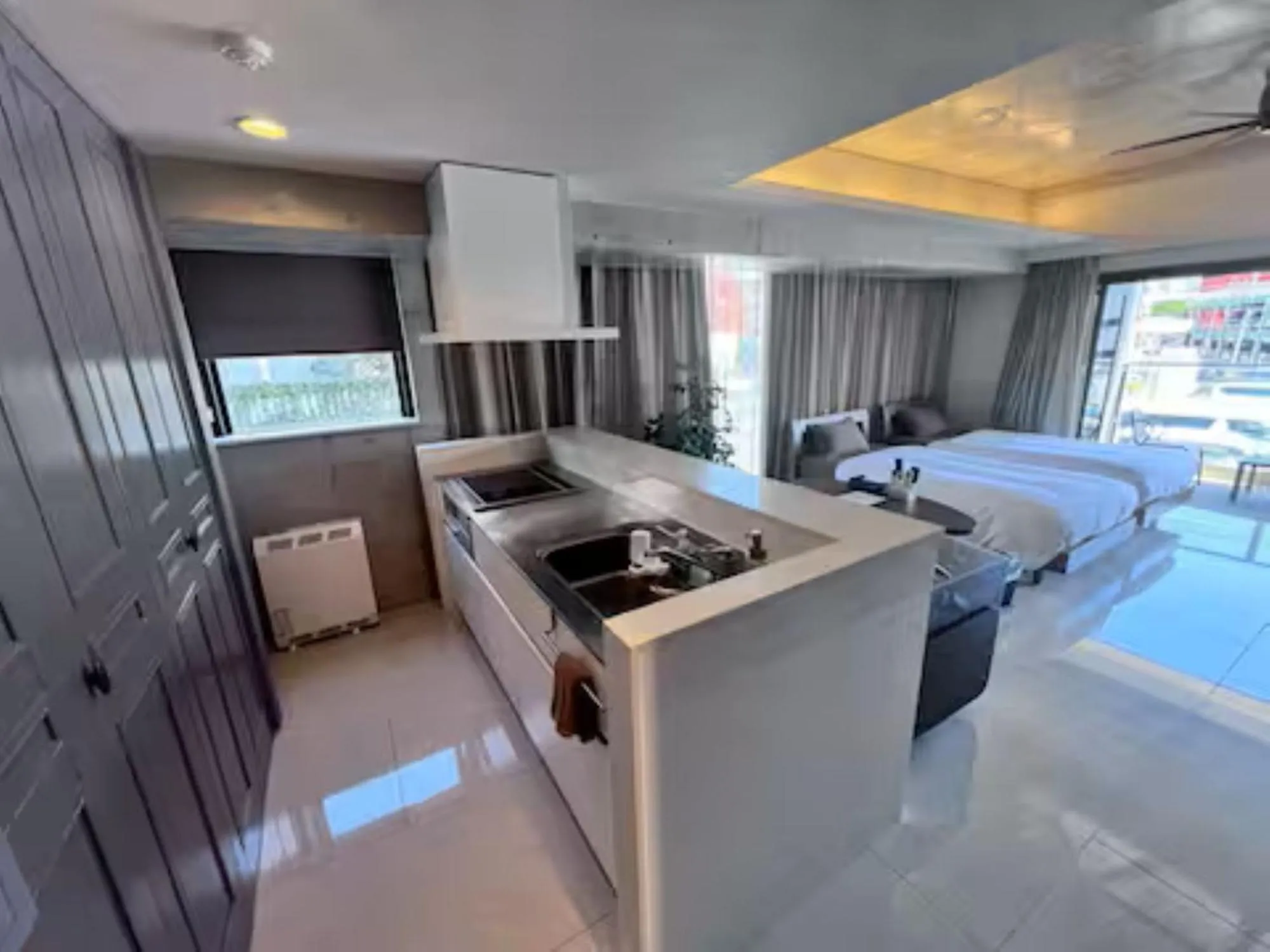 Kitchen or kitchenette, Bed in HOTEL Viviana