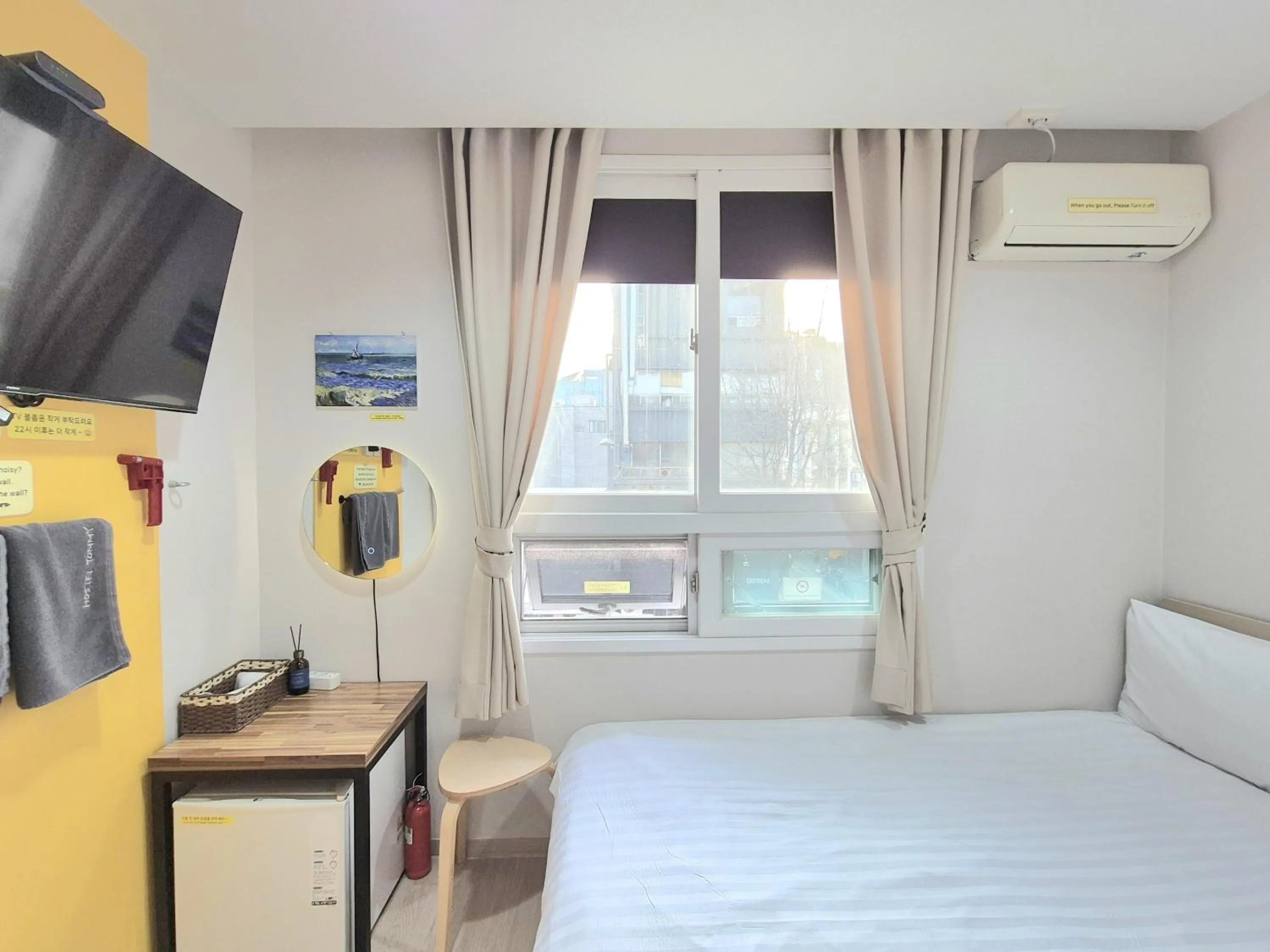 Bedroom, Bed in Hostel Tommy Renewal 2025