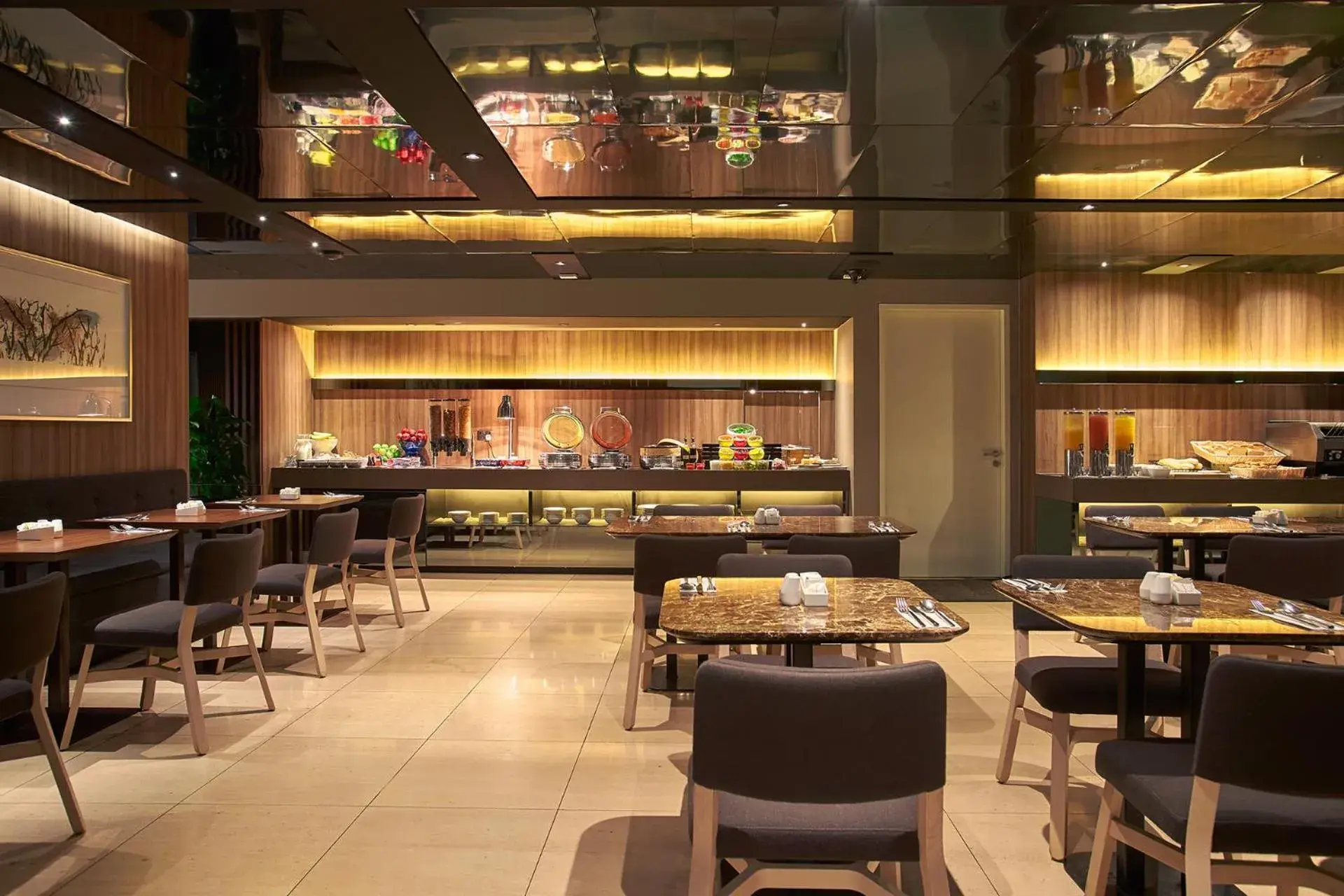 Restaurant/places to eat in Pan Pacific Serviced Suites Beach Road, Singapore Restaurant/places to eat in Pan Pacific Serviced Suites Beach Road, Singapore