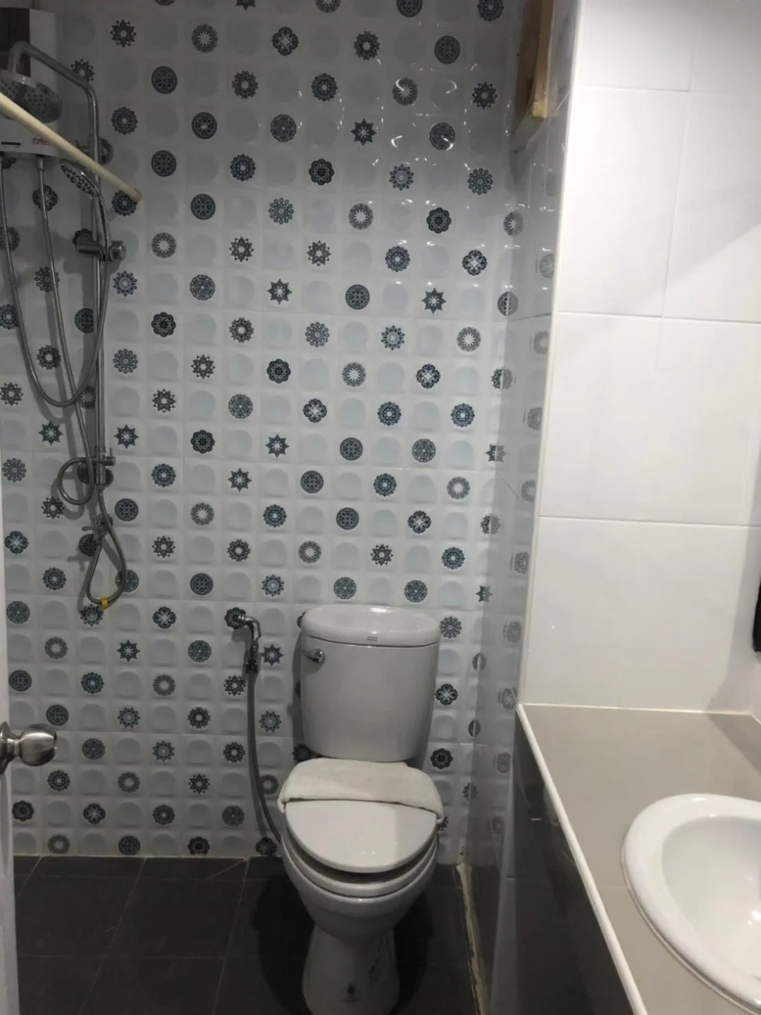 Bathroom in Blue Garden Resort Pattaya