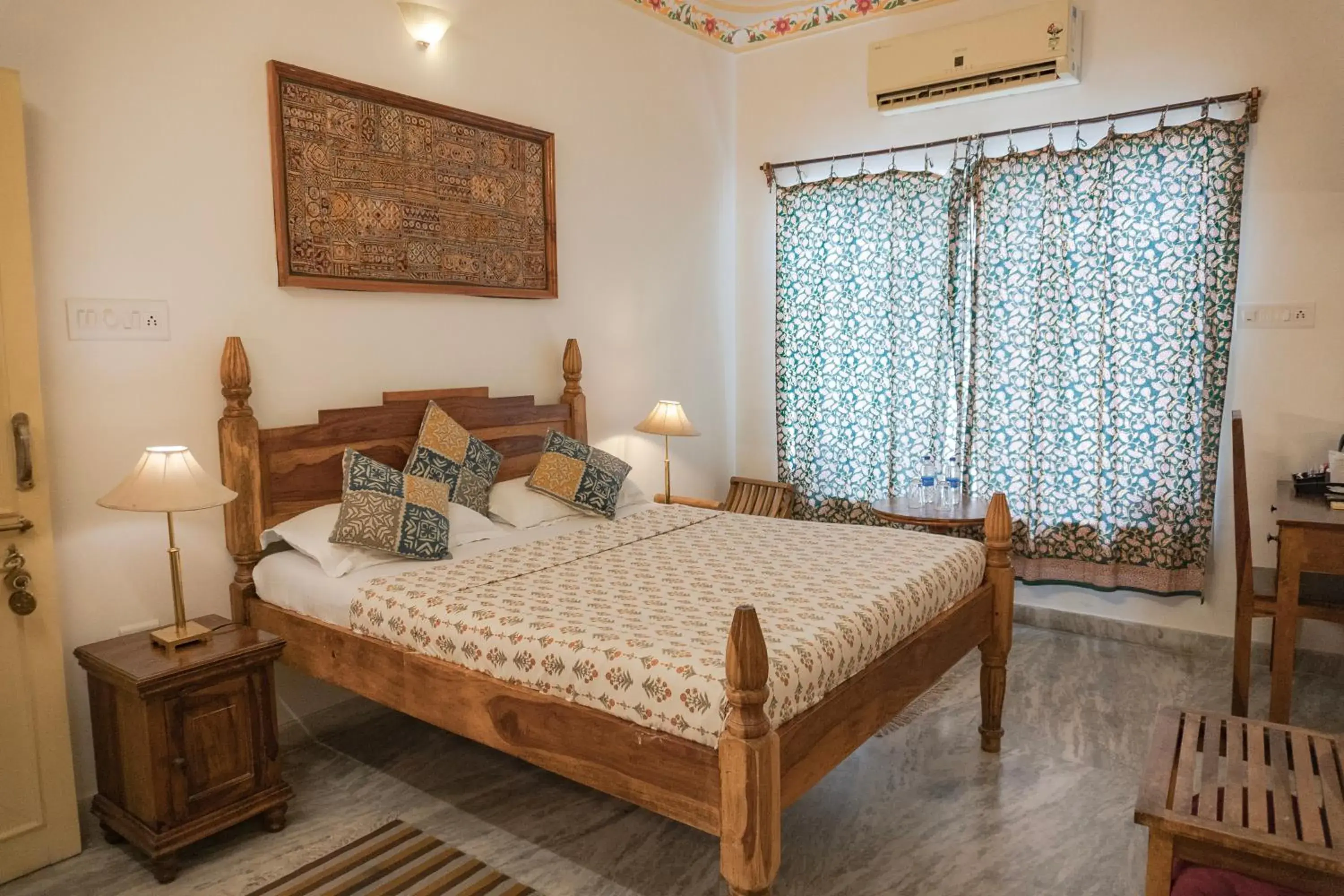 Super Deluxe Double Room in Hotel Pratap Bhawan Super Deluxe Double Room in Hotel Pratap Bhawan