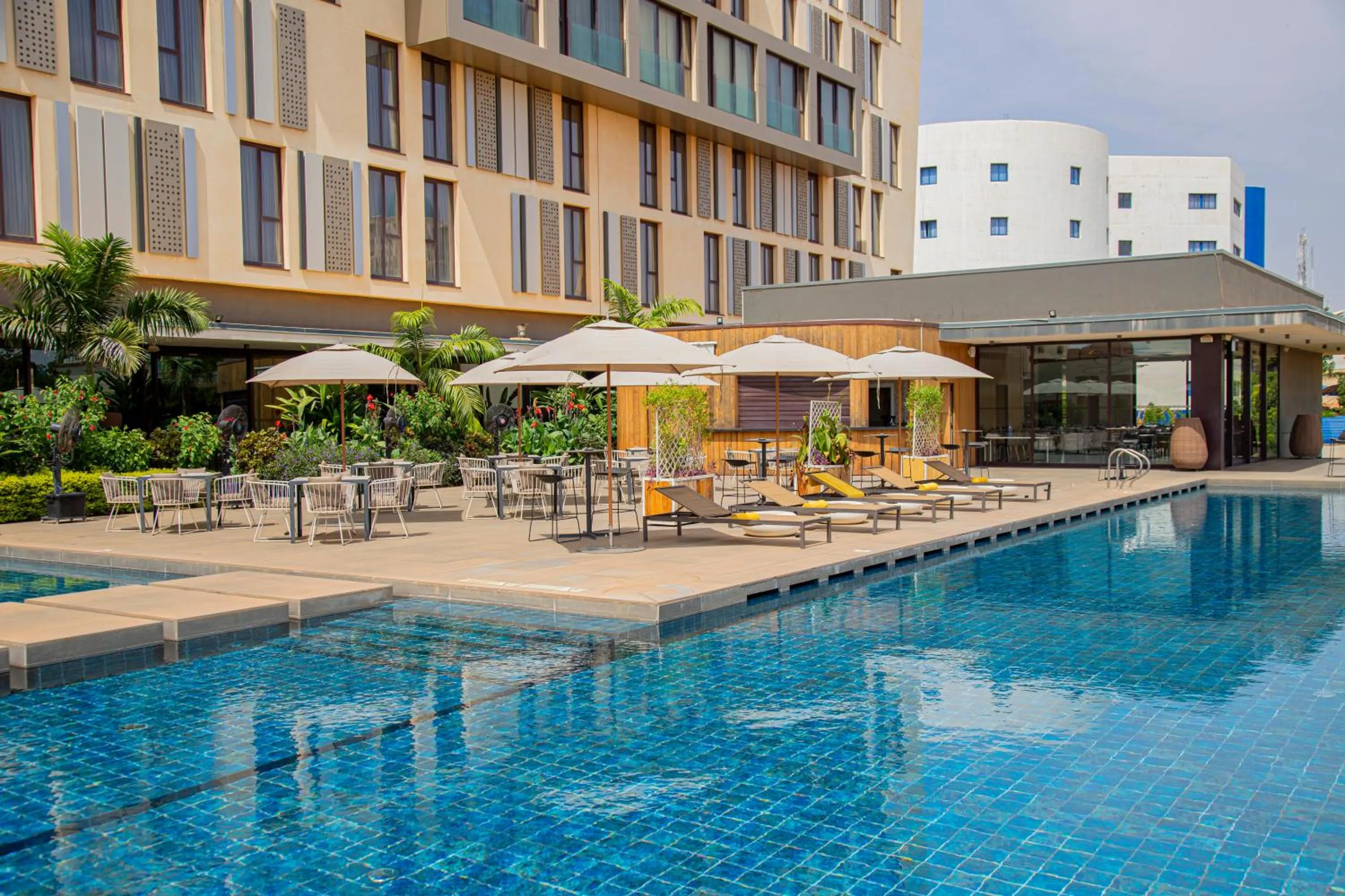 Swimming pool in Noom Hotel Niamey