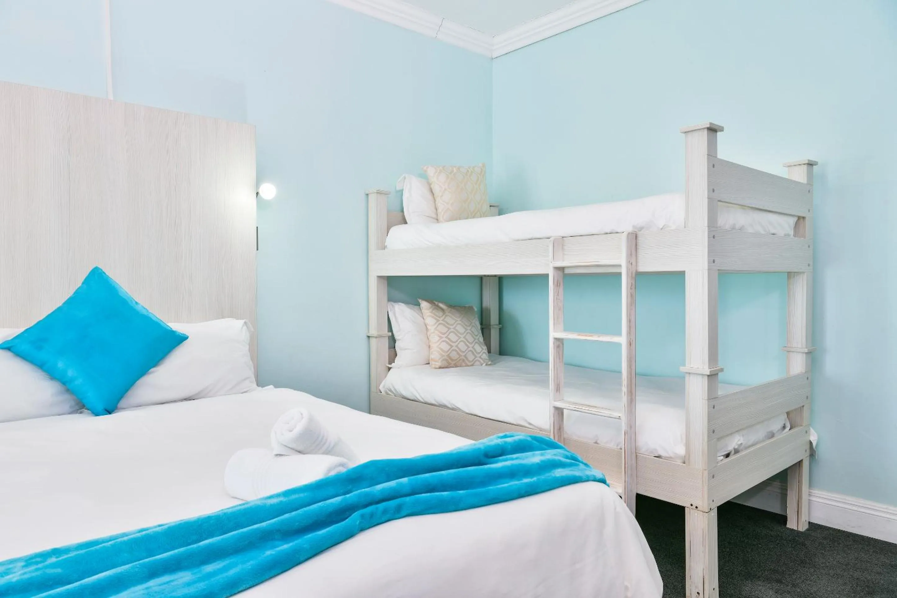 bunk bed in AL-BEIT LODGE