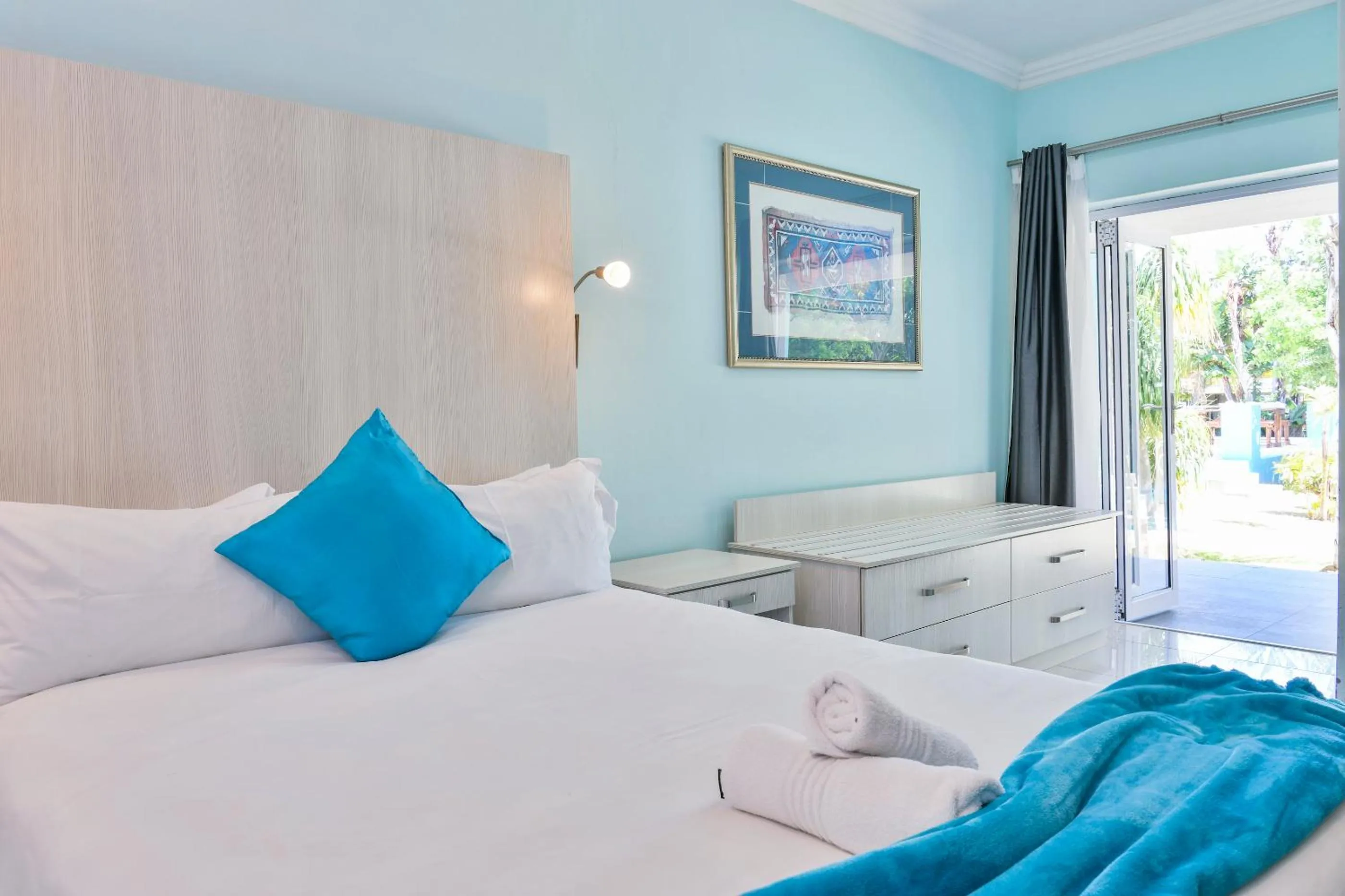 Bed in AL-BEIT LODGE