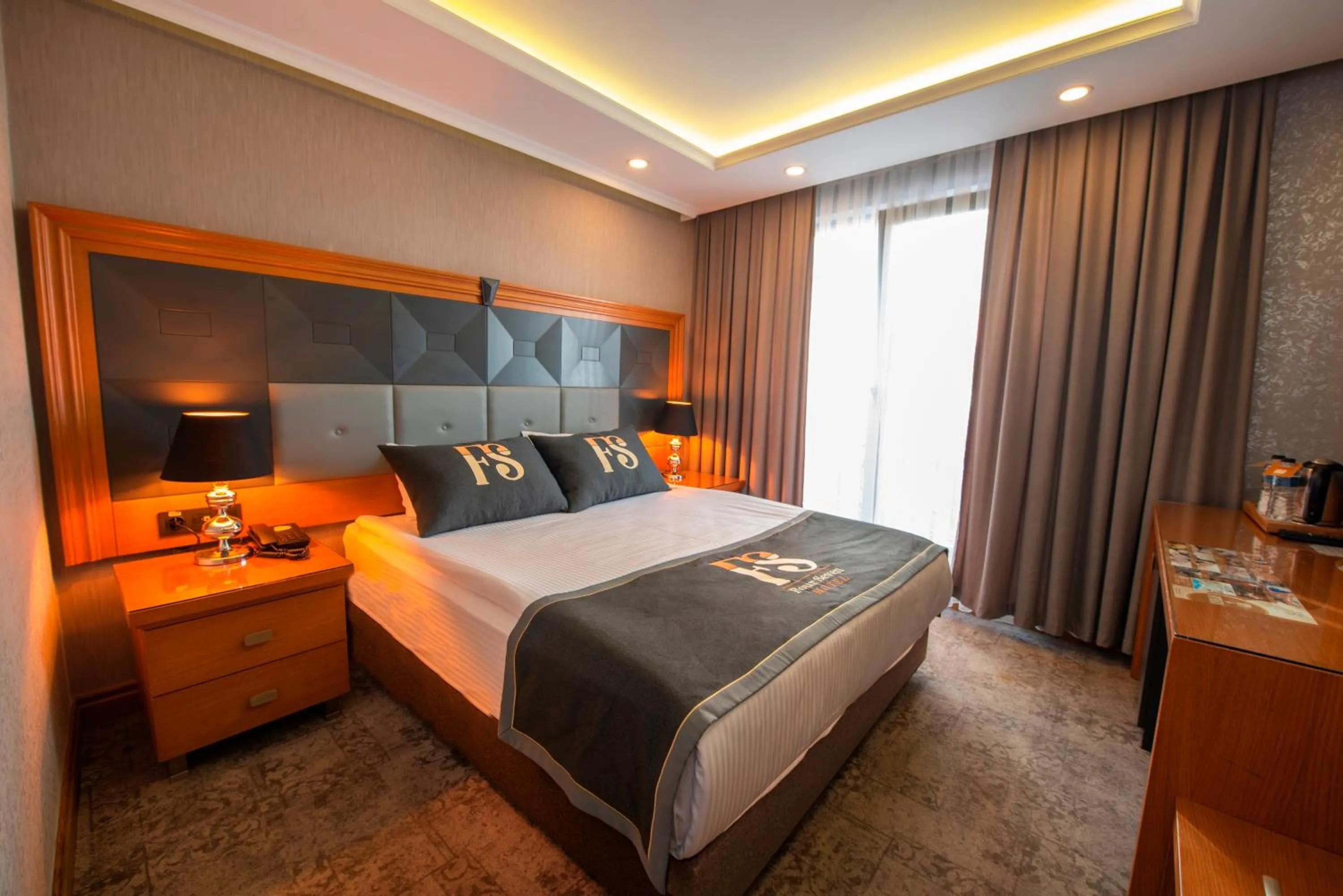 Bed in FOUR SEVEN HOTEL