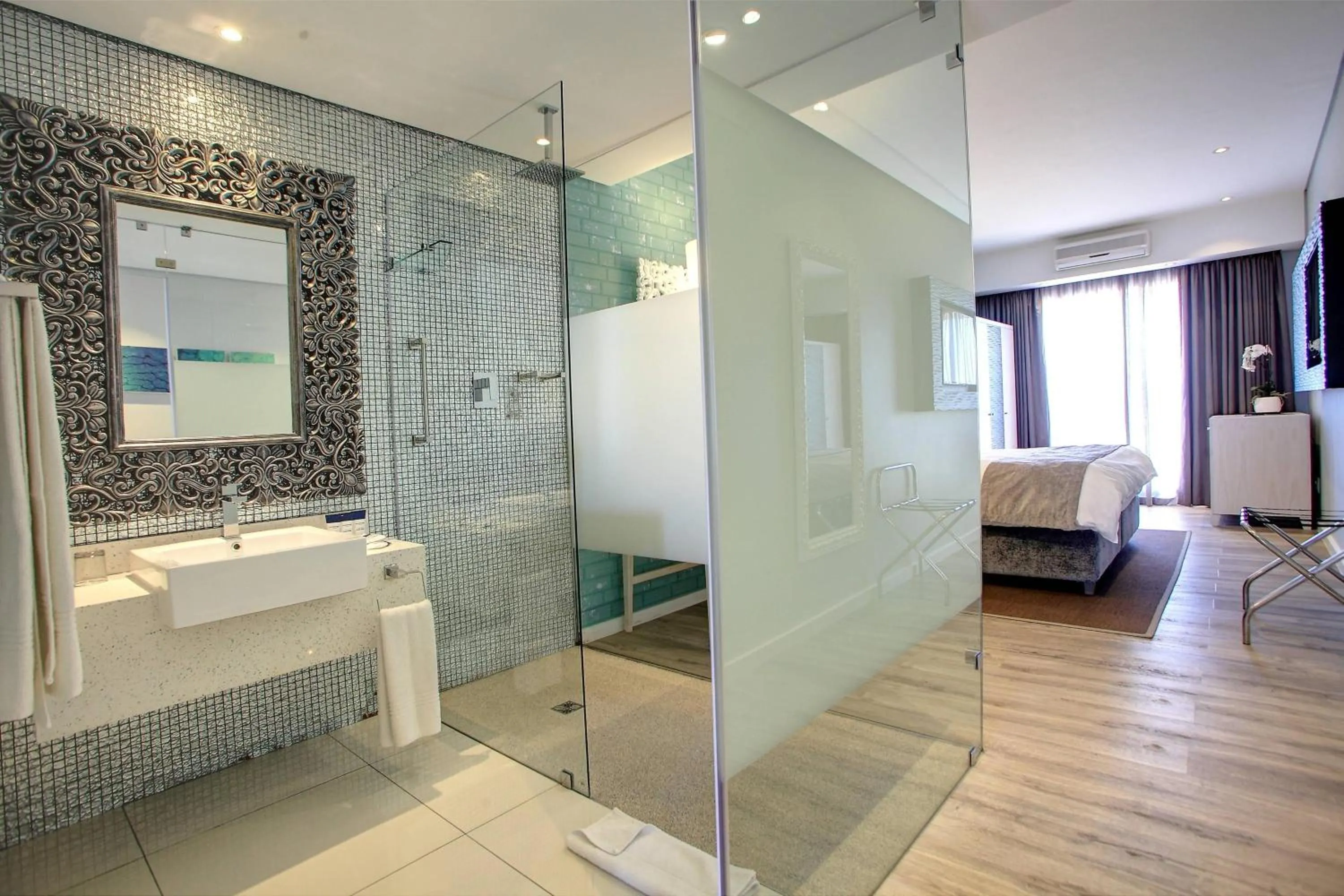 Bathroom, Bed in Protea Hotel by Marriott Mossel Bay