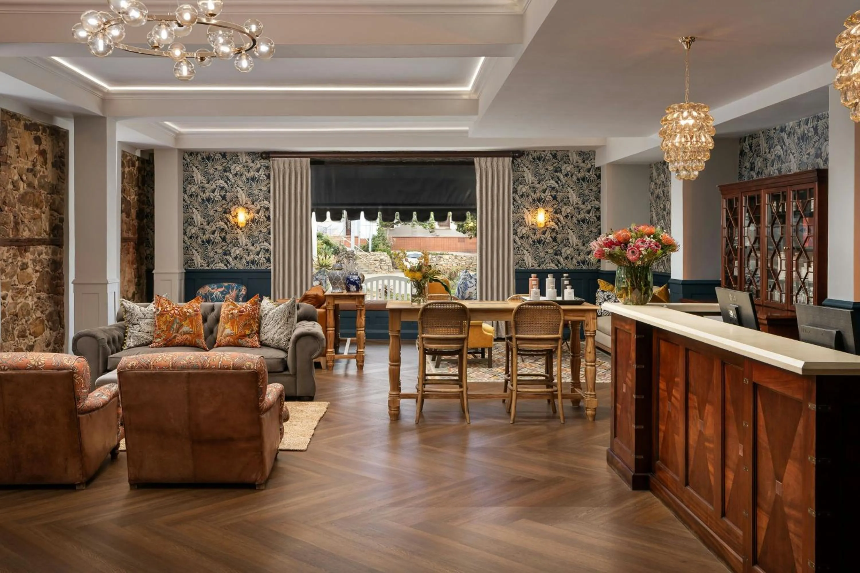 Lobby or reception in Protea Hotel by Marriott Mossel Bay