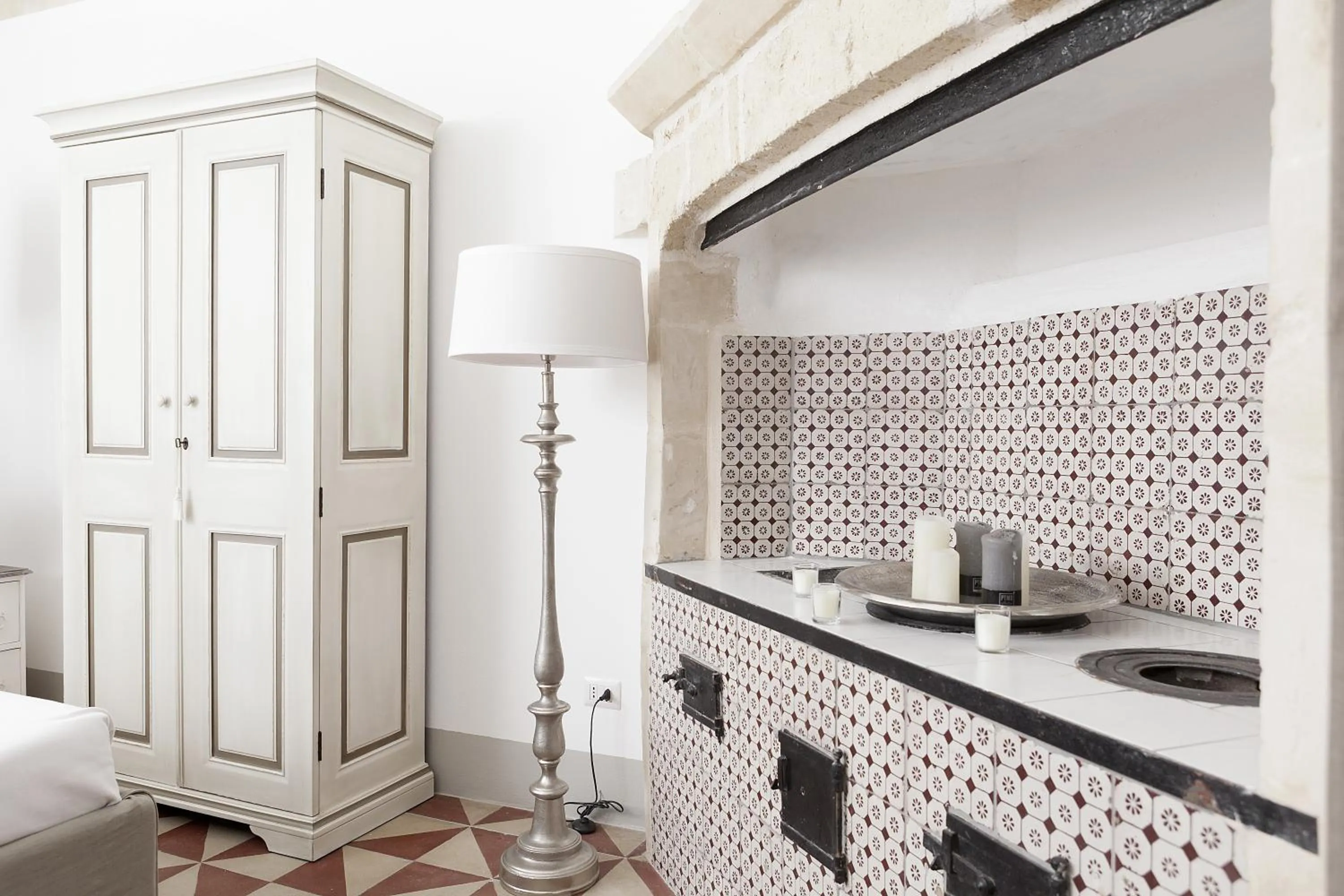 Decorative detail, Bed in Mantatelurè