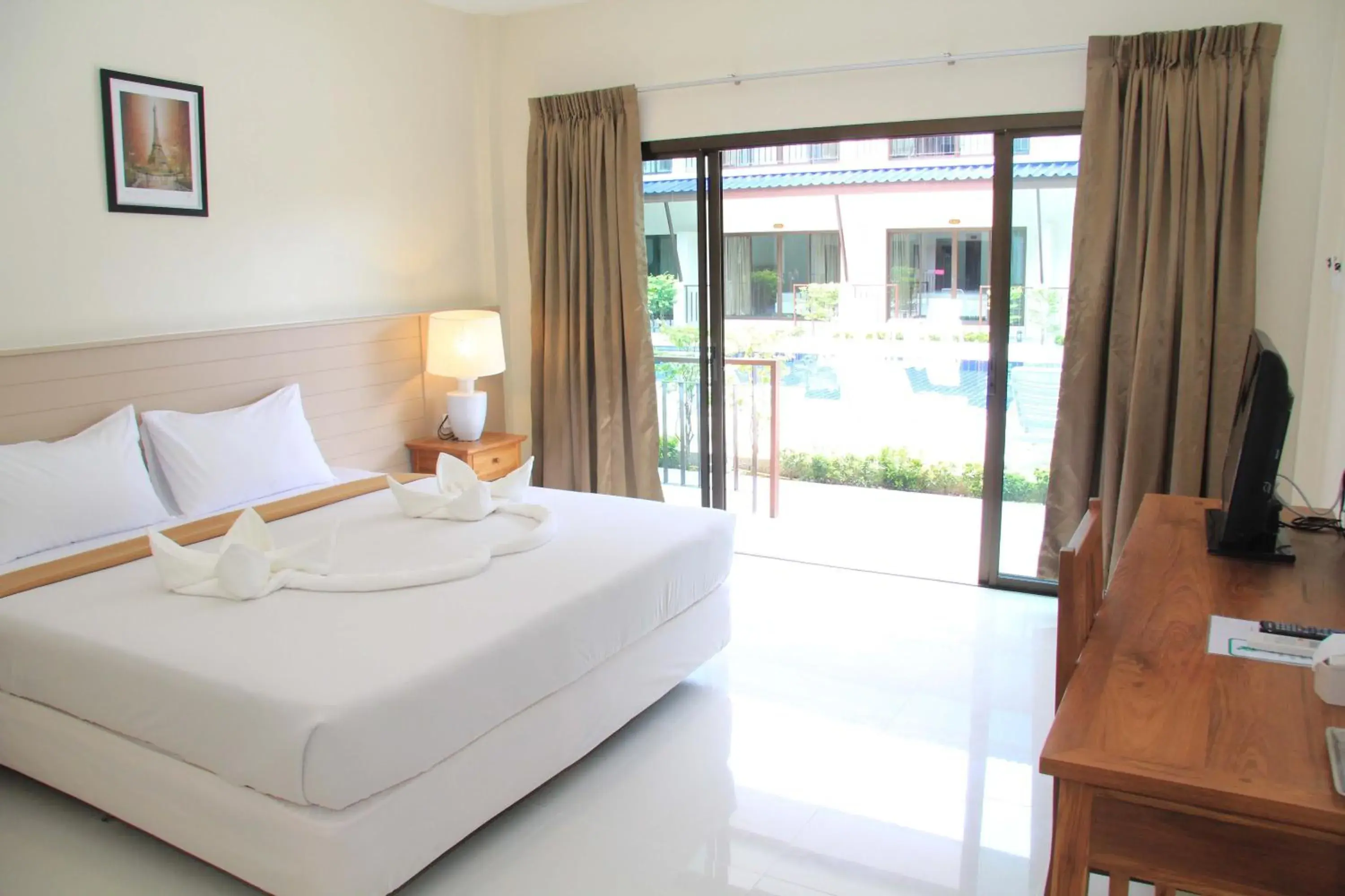 Photo of the whole room, Bed in Phangan Island View - SHA Extra Plus Photo of the whole room, Bed in Phangan Island View - SHA Extra Plus