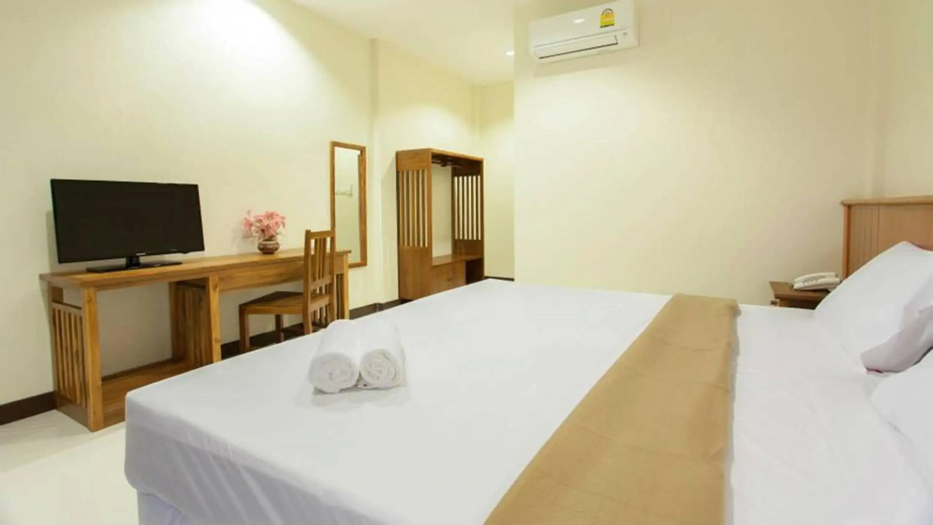 Bed in Phangan Island View - SHA Extra Plus Bed in Phangan Island View - SHA Extra Plus