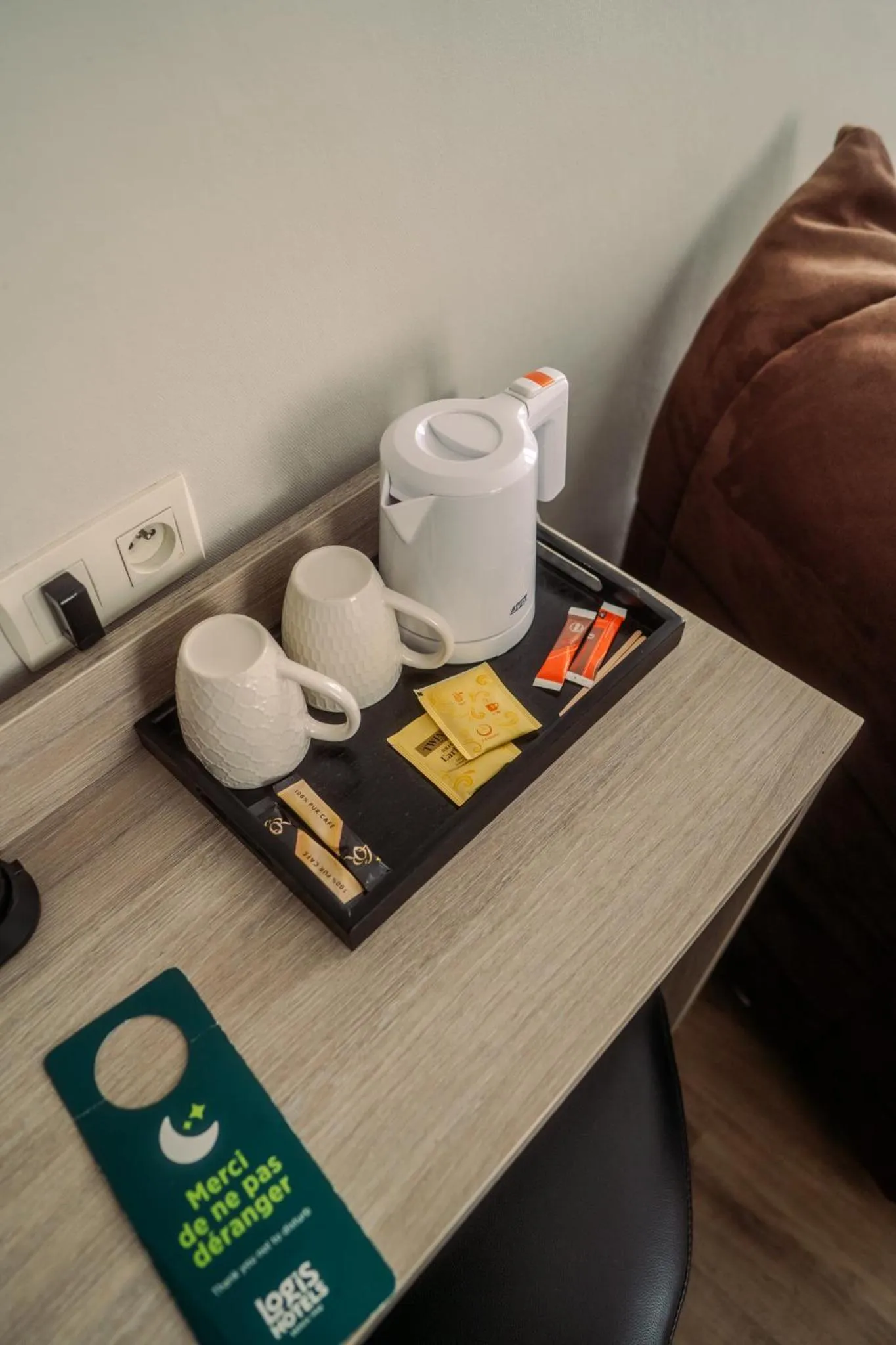 Coffee/tea facilities in LOGIS -Hotel & Restaurant de la Place