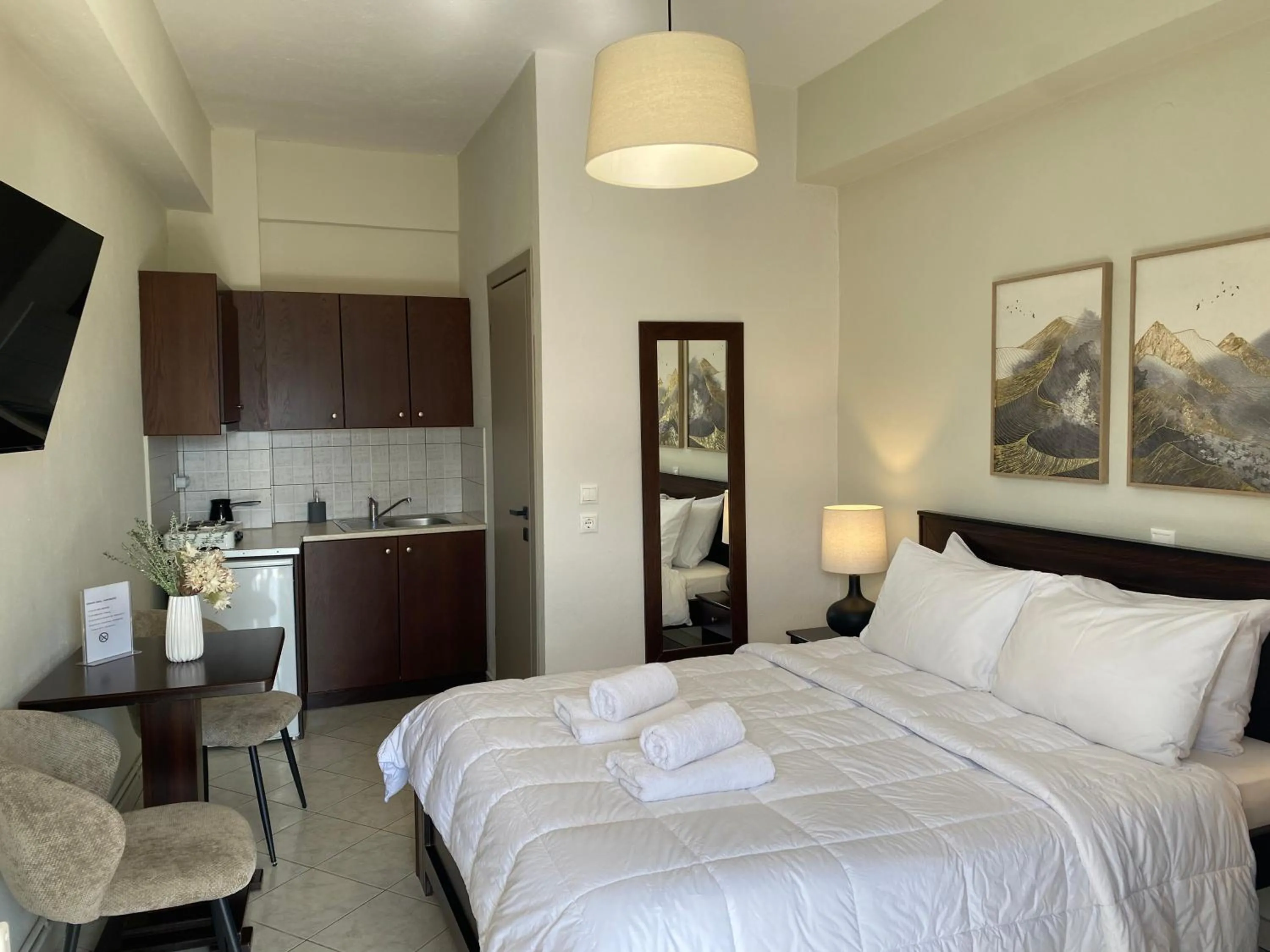 Bed in Lithos