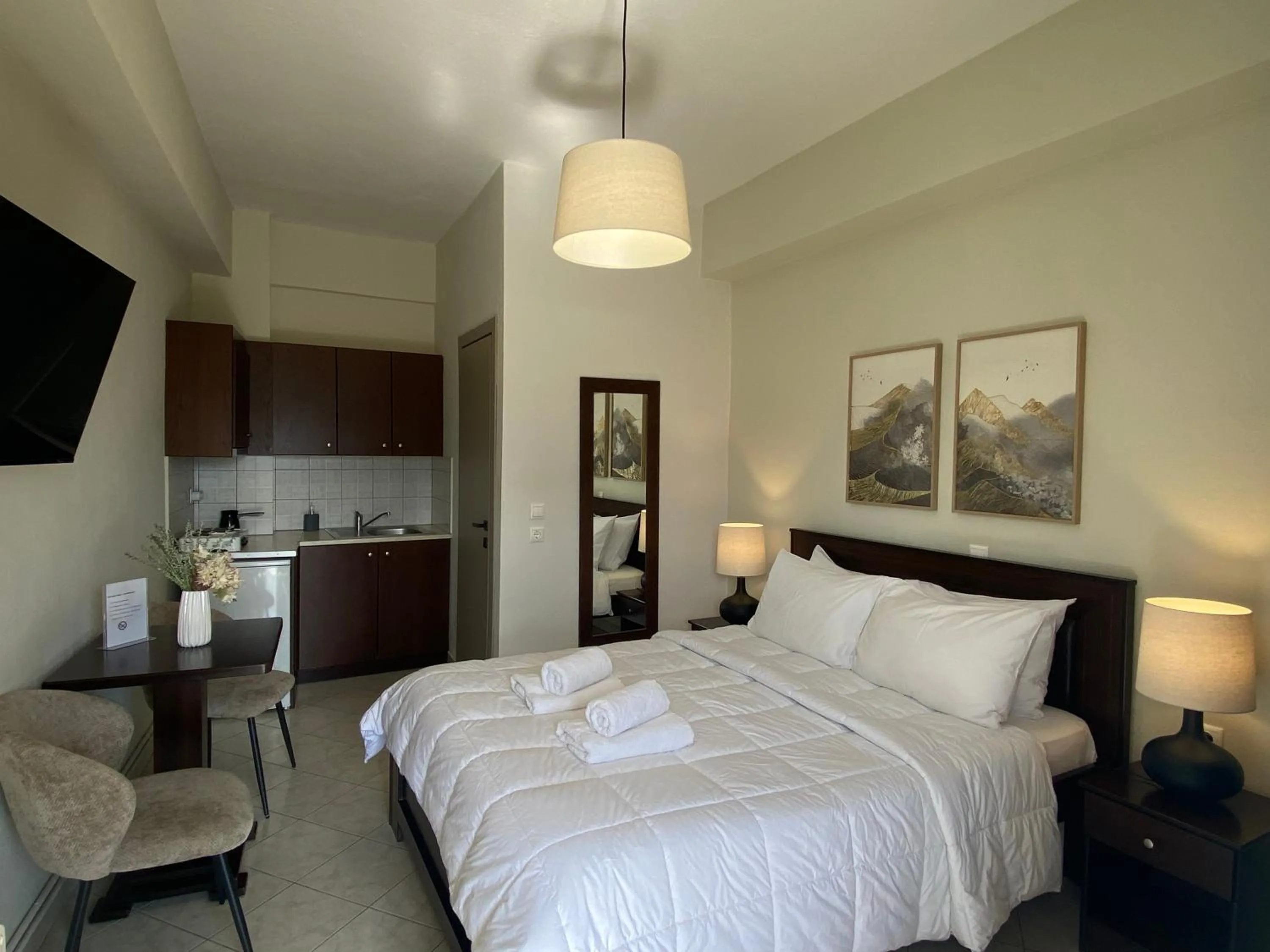 Bed in Lithos