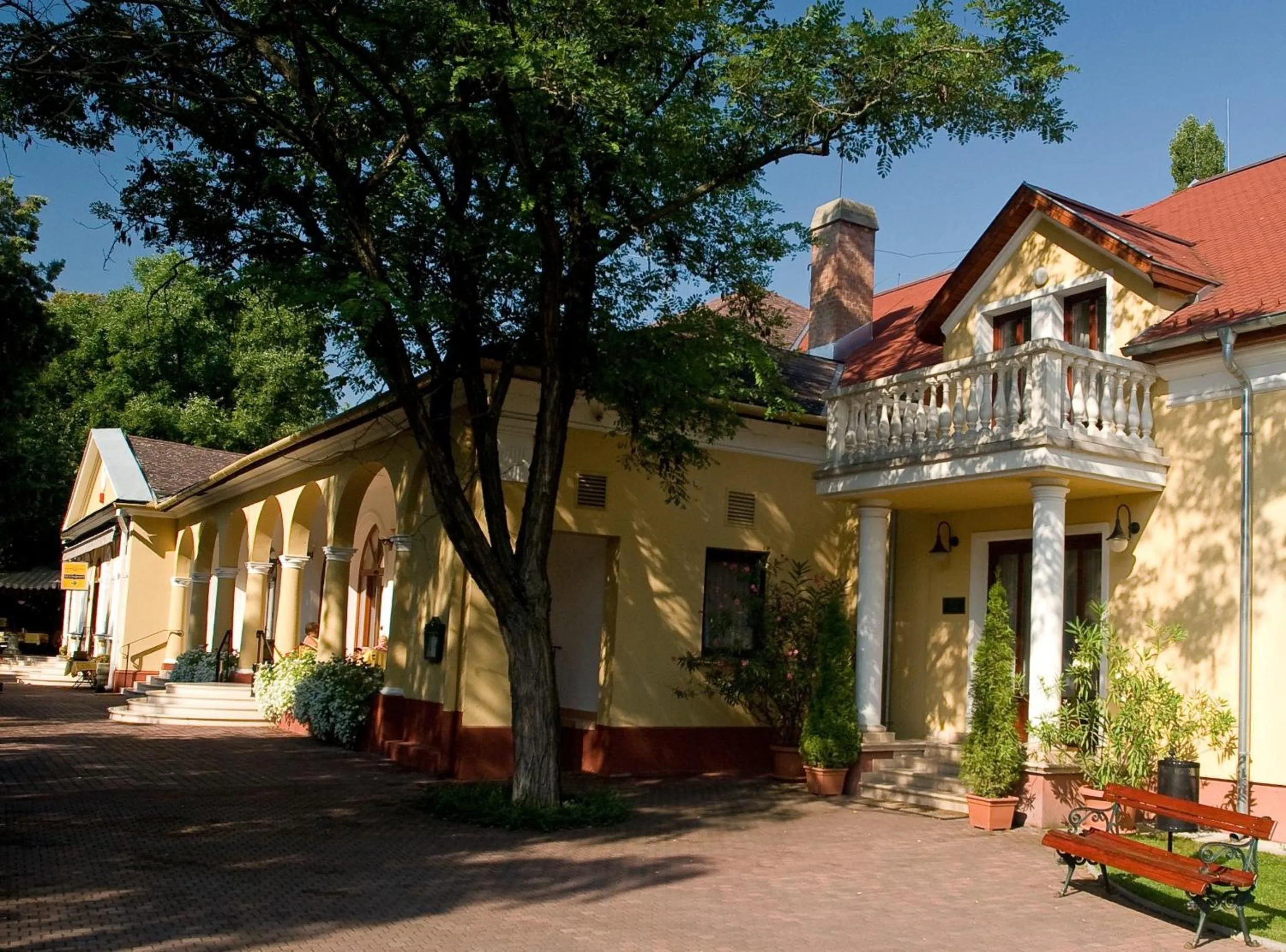 Facade/entrance in Geréby Kúria Hotel és Lovasudvar