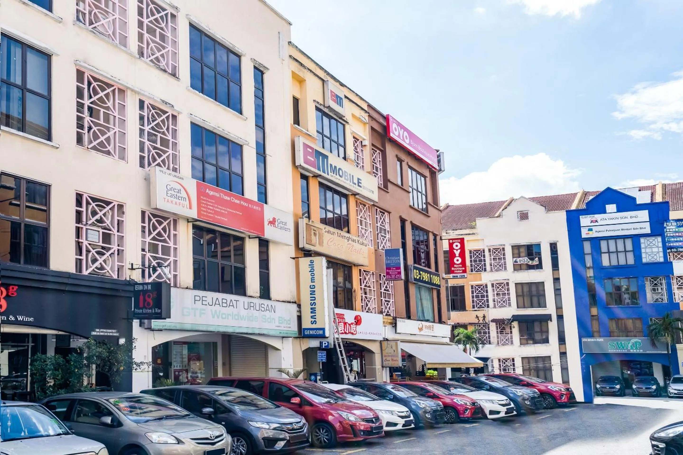 Facade/entrance in OYO 89652 Bjorn Boutique Hotel