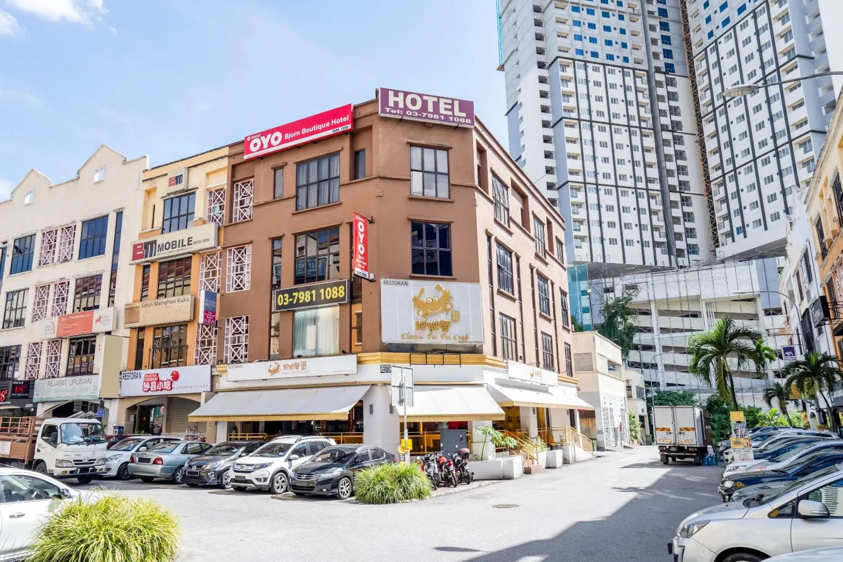 Facade/entrance in OYO 89652 Bjorn Boutique Hotel Facade/entrance in OYO 89652 Bjorn Boutique Hotel