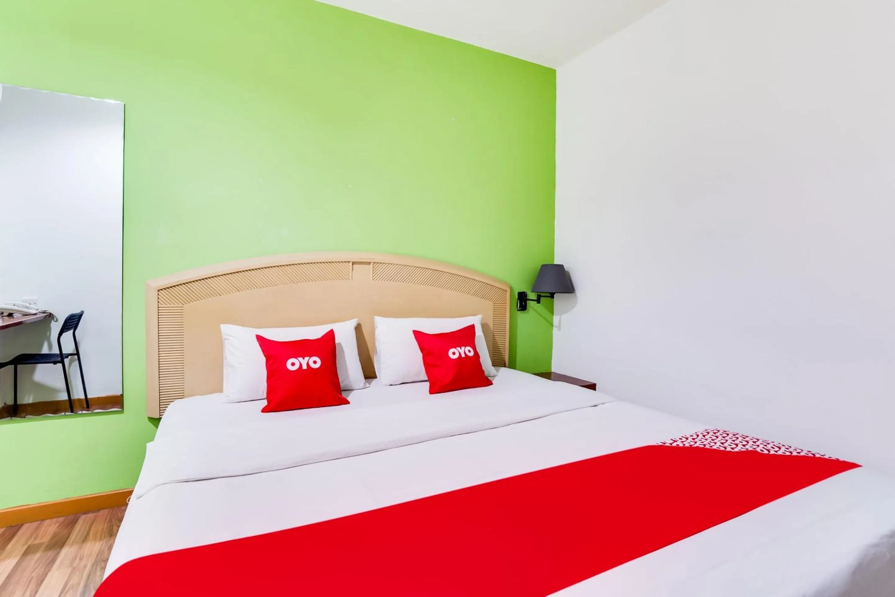 Bedroom, Bed in OYO 89652 Bjorn Boutique Hotel