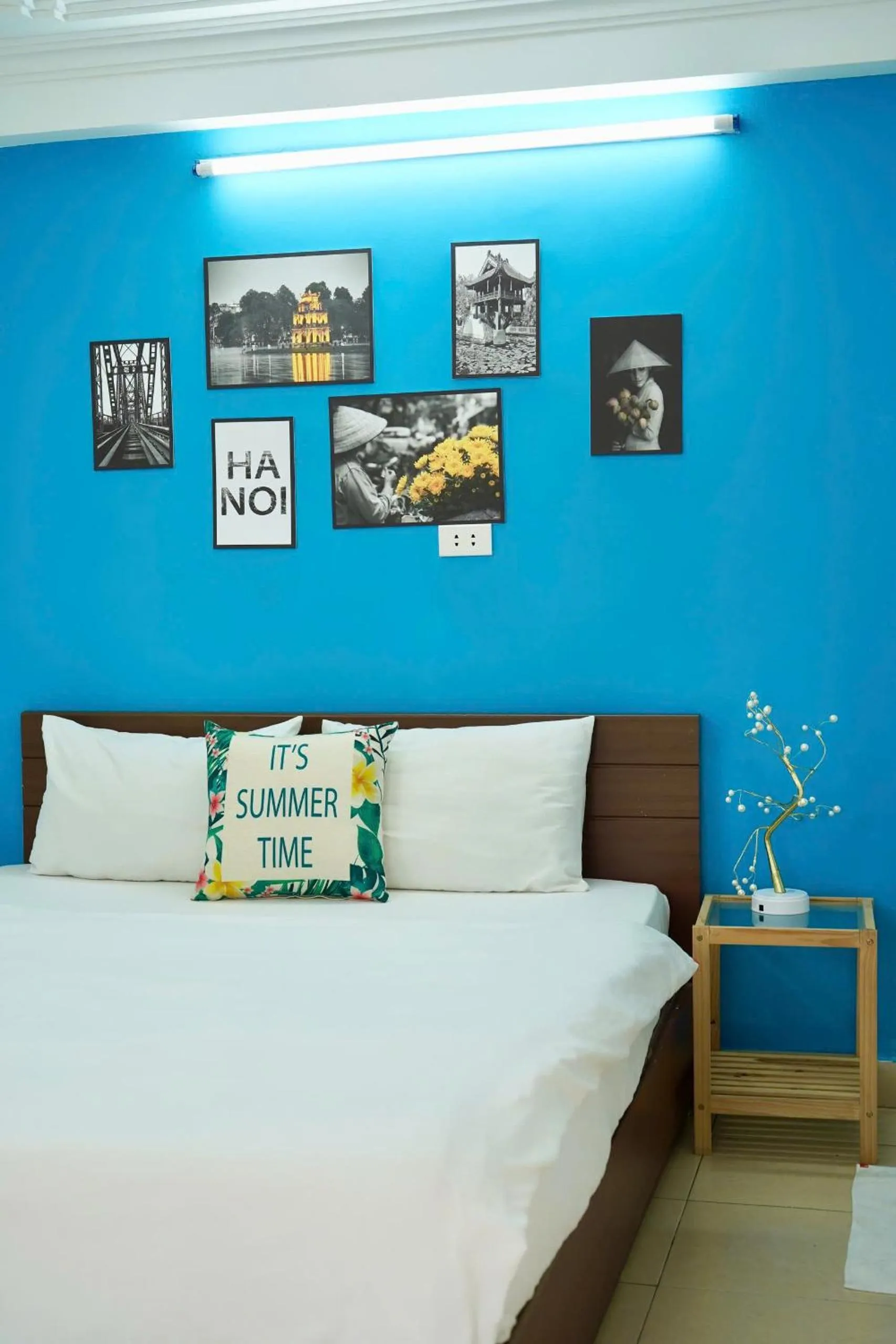 Bed in Bluebell Hotel