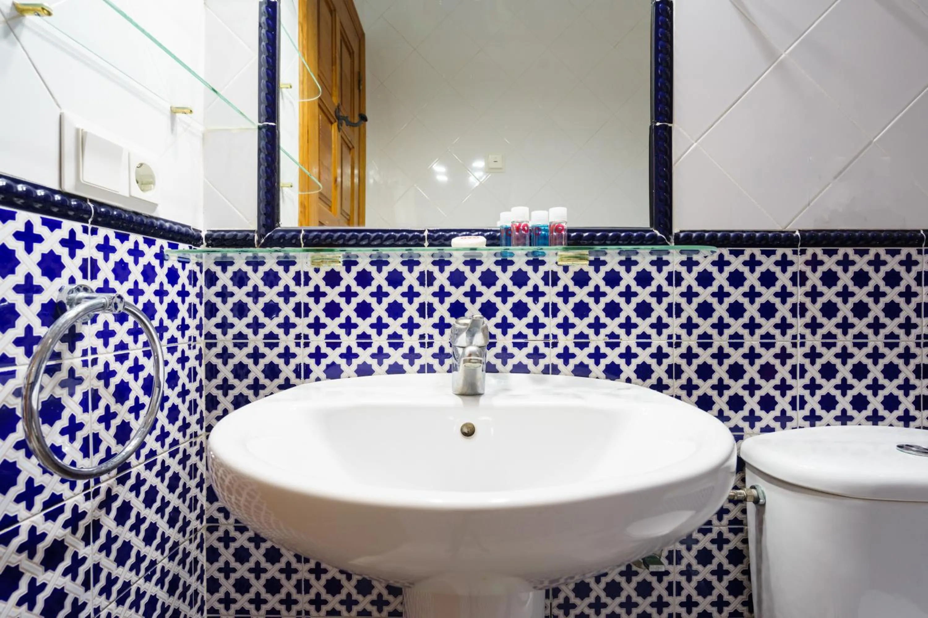 Bathroom in Apartamentos Pepe Mesa