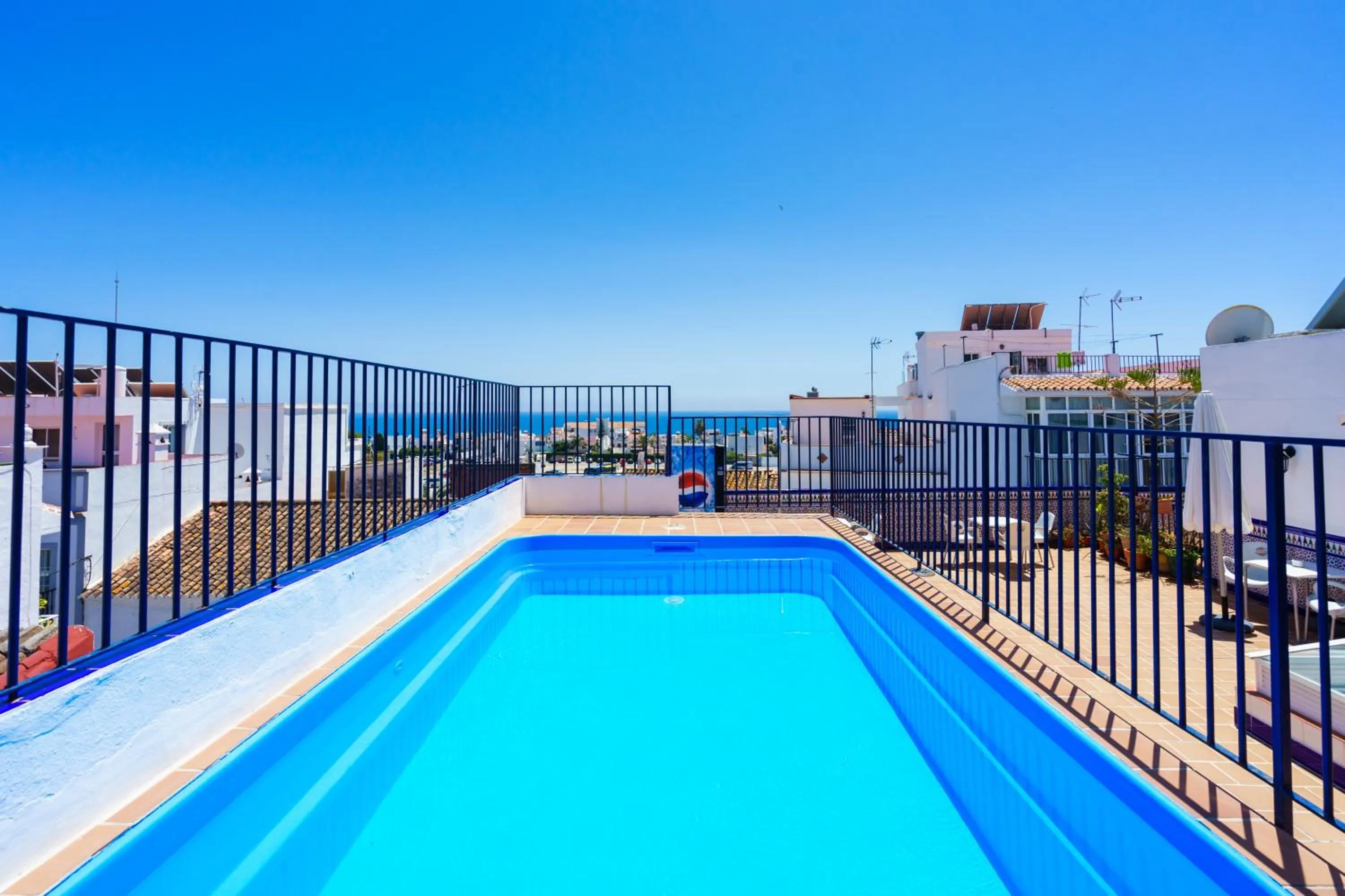 Swimming pool in Apartamentos Pepe Mesa