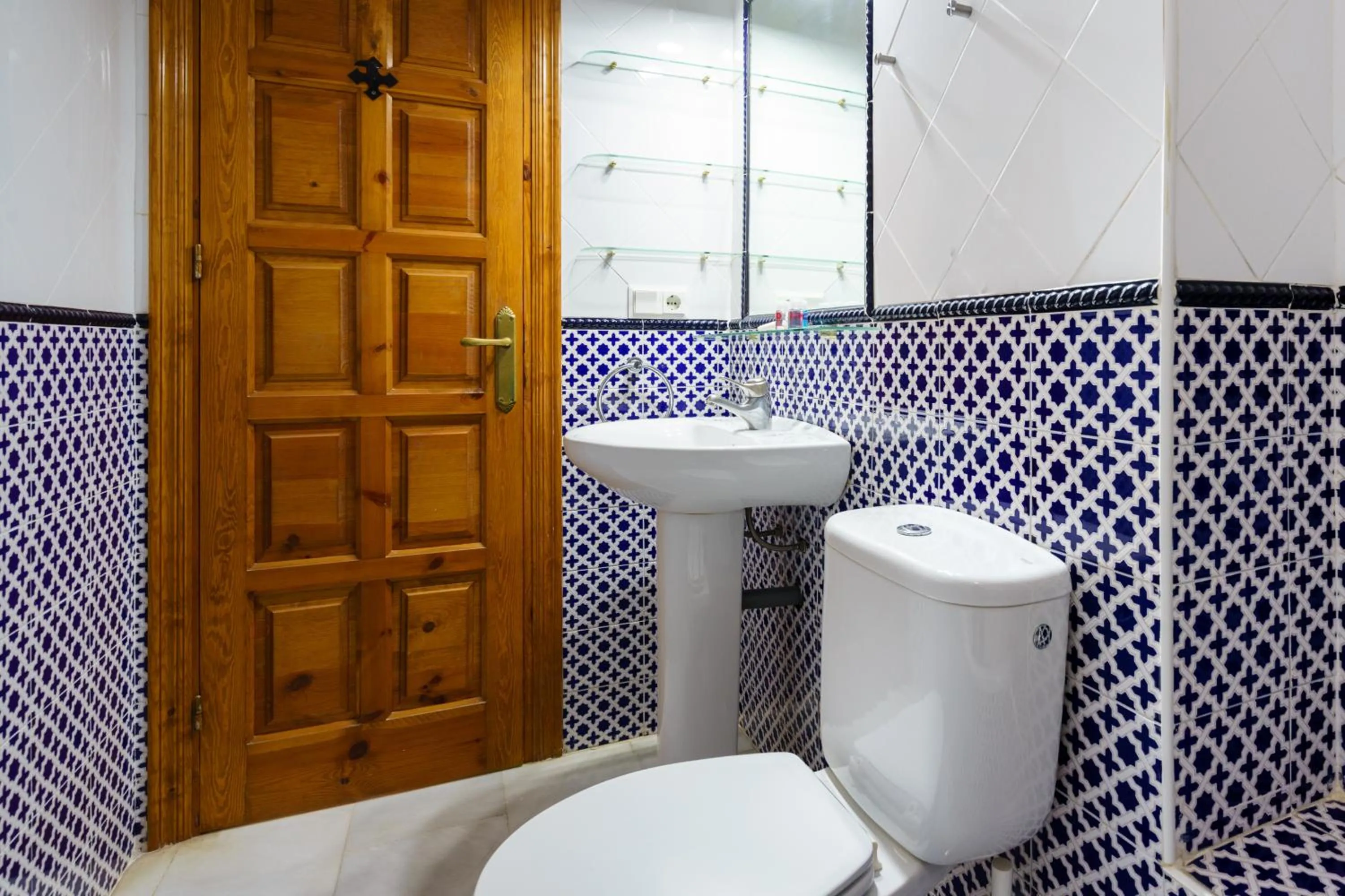 Bathroom in Apartamentos Pepe Mesa