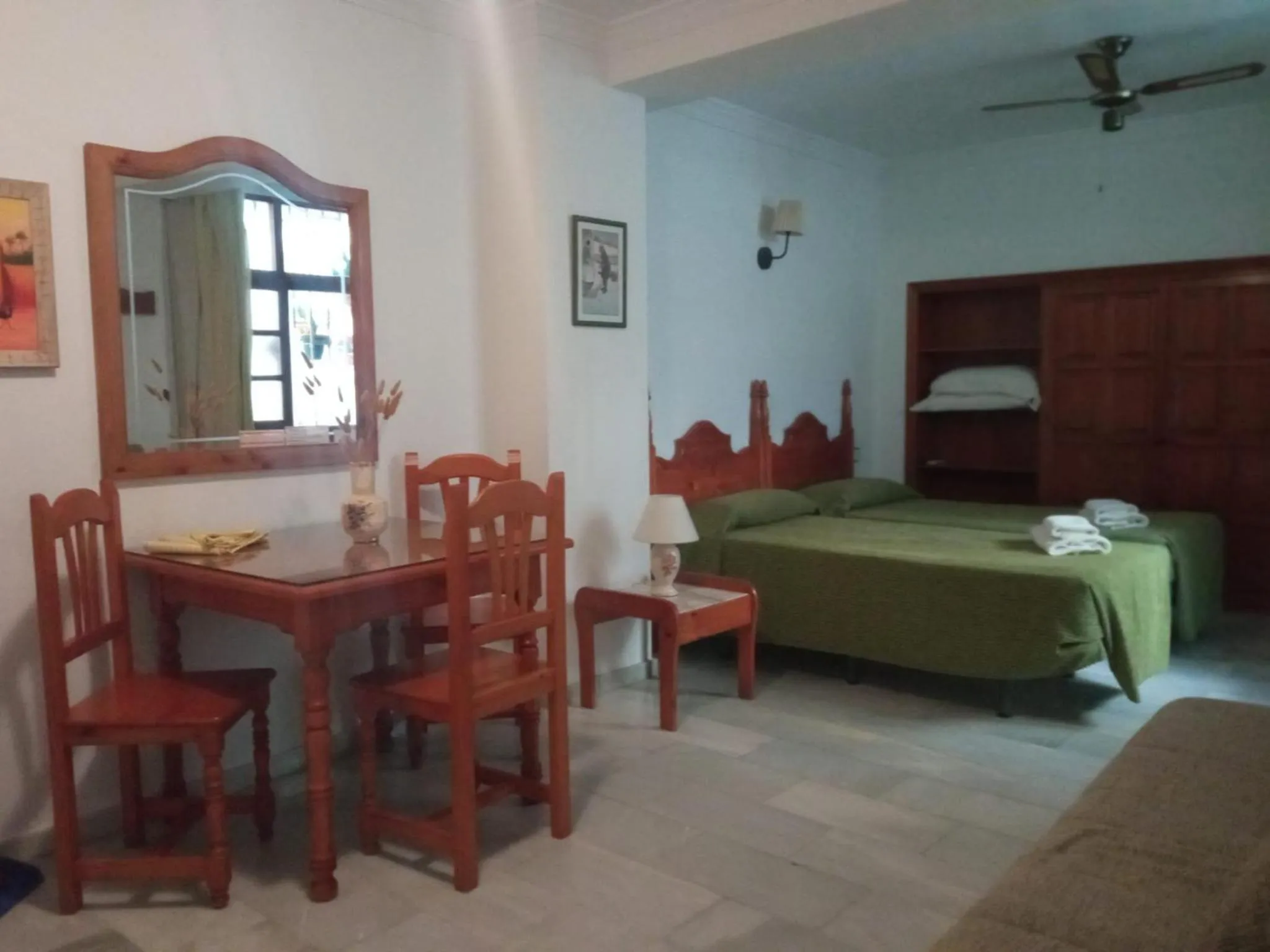 Property building, Bed in Apartamentos Pepe Mesa