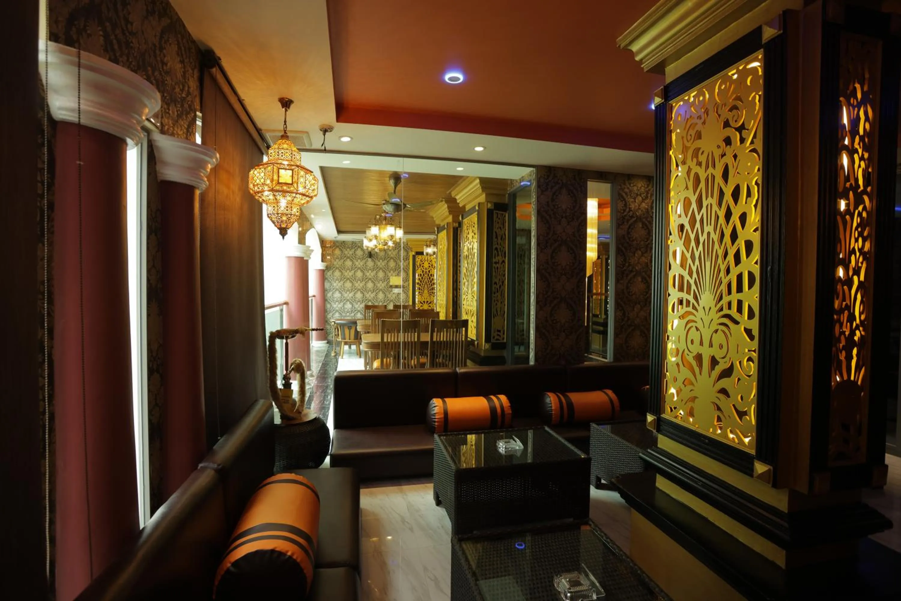 Restaurant/places to eat in BAB ALHARA HOTEL