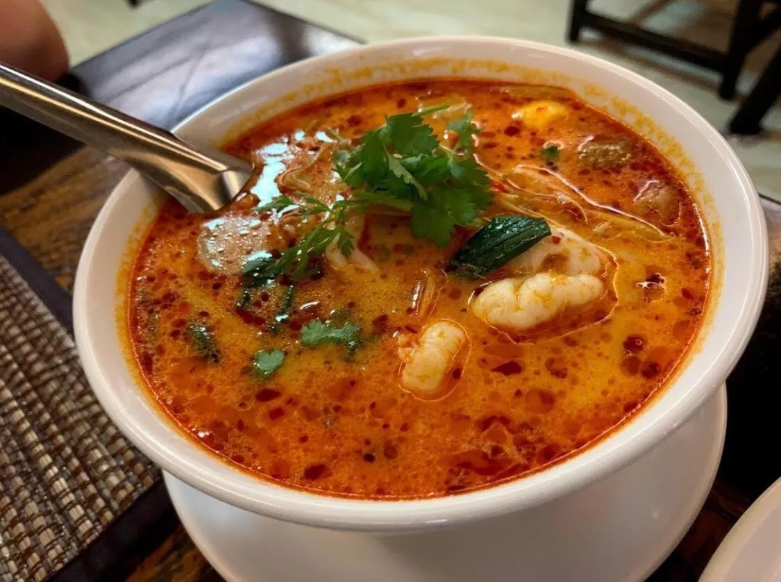 Restaurant/places to eat in BAB ALHARA HOTEL