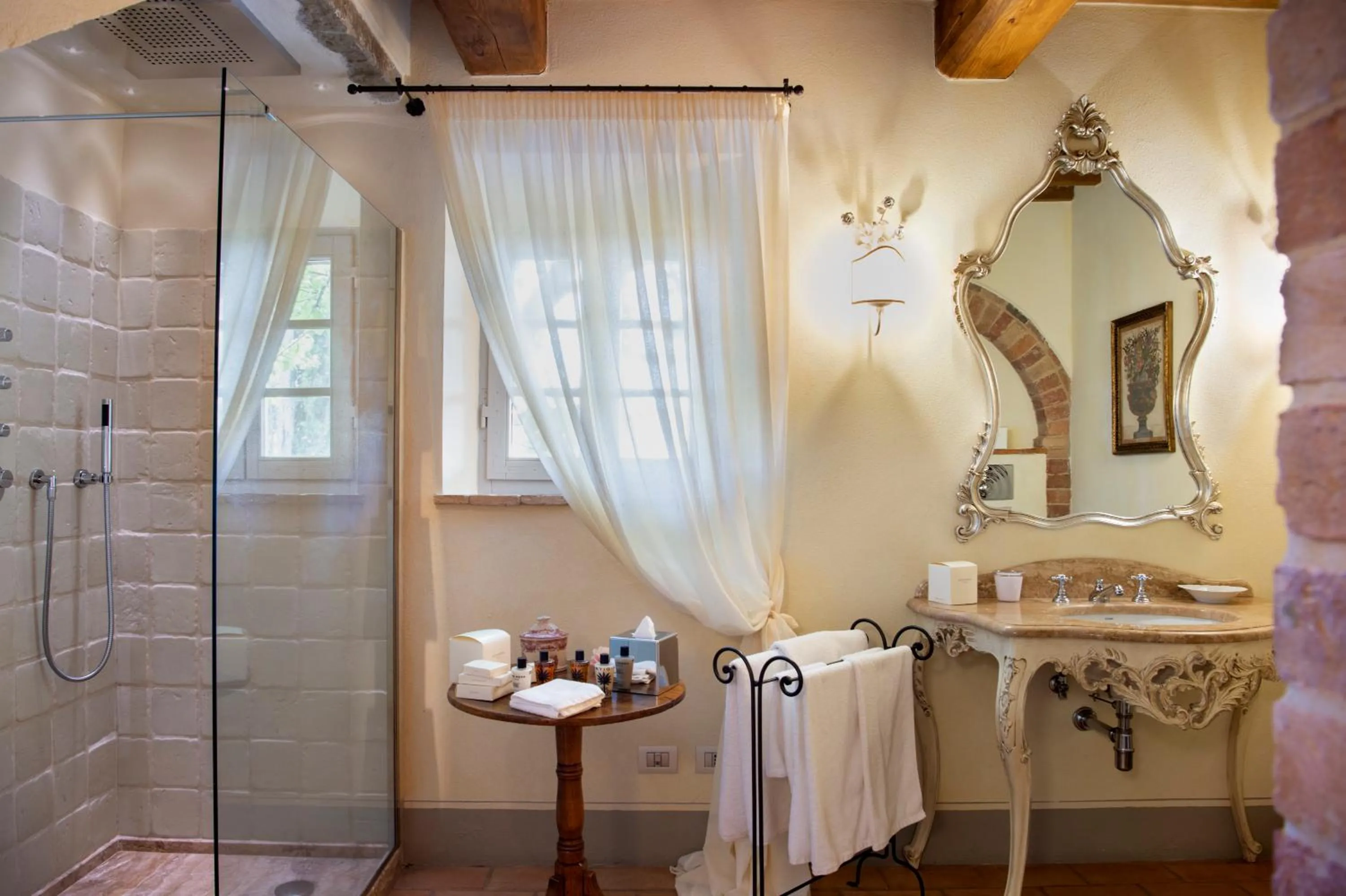 Shower in Villa San Sanino - Relais in Tuscany