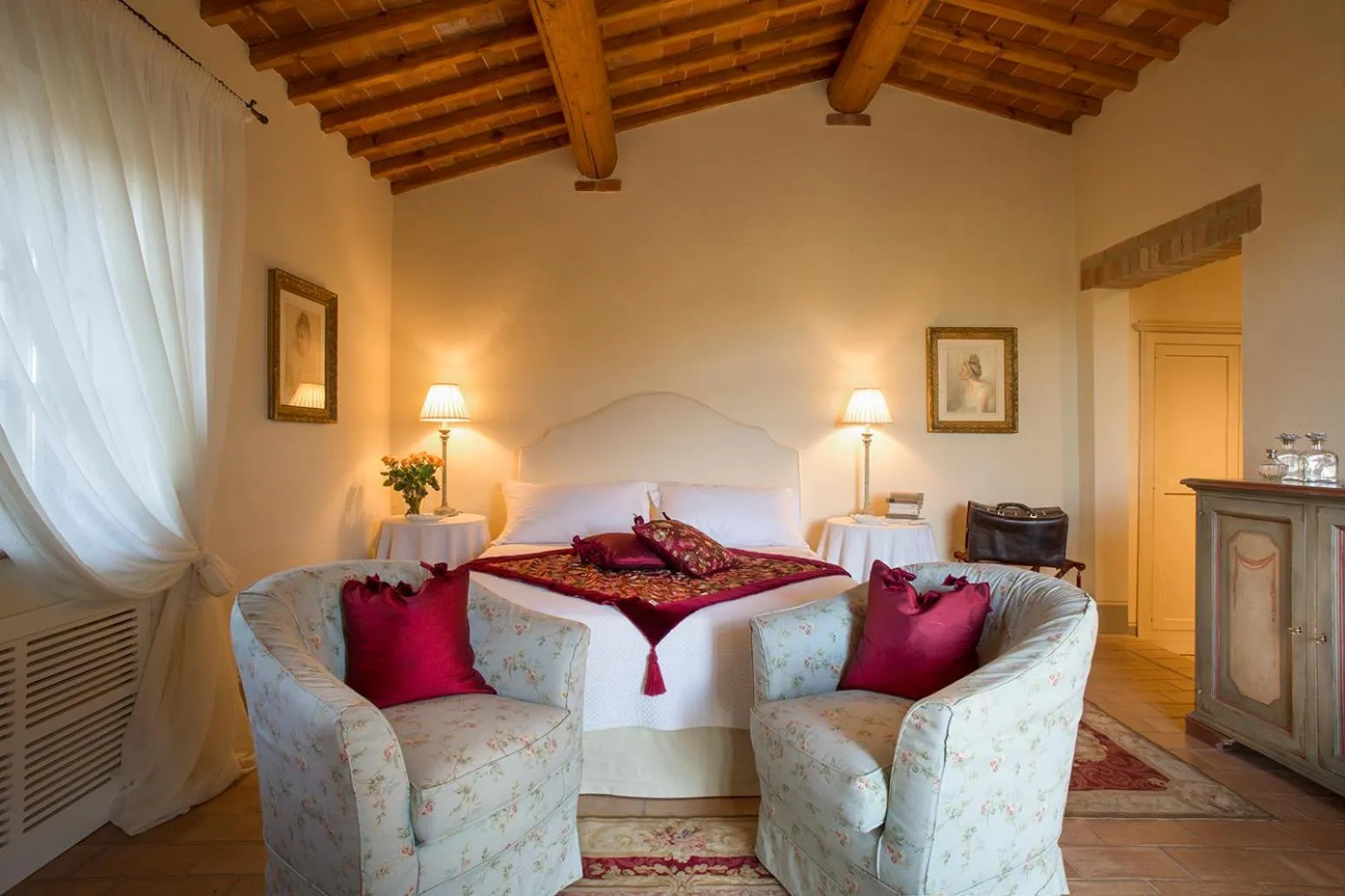 Photo of the whole room in Villa San Sanino - Relais in Tuscany