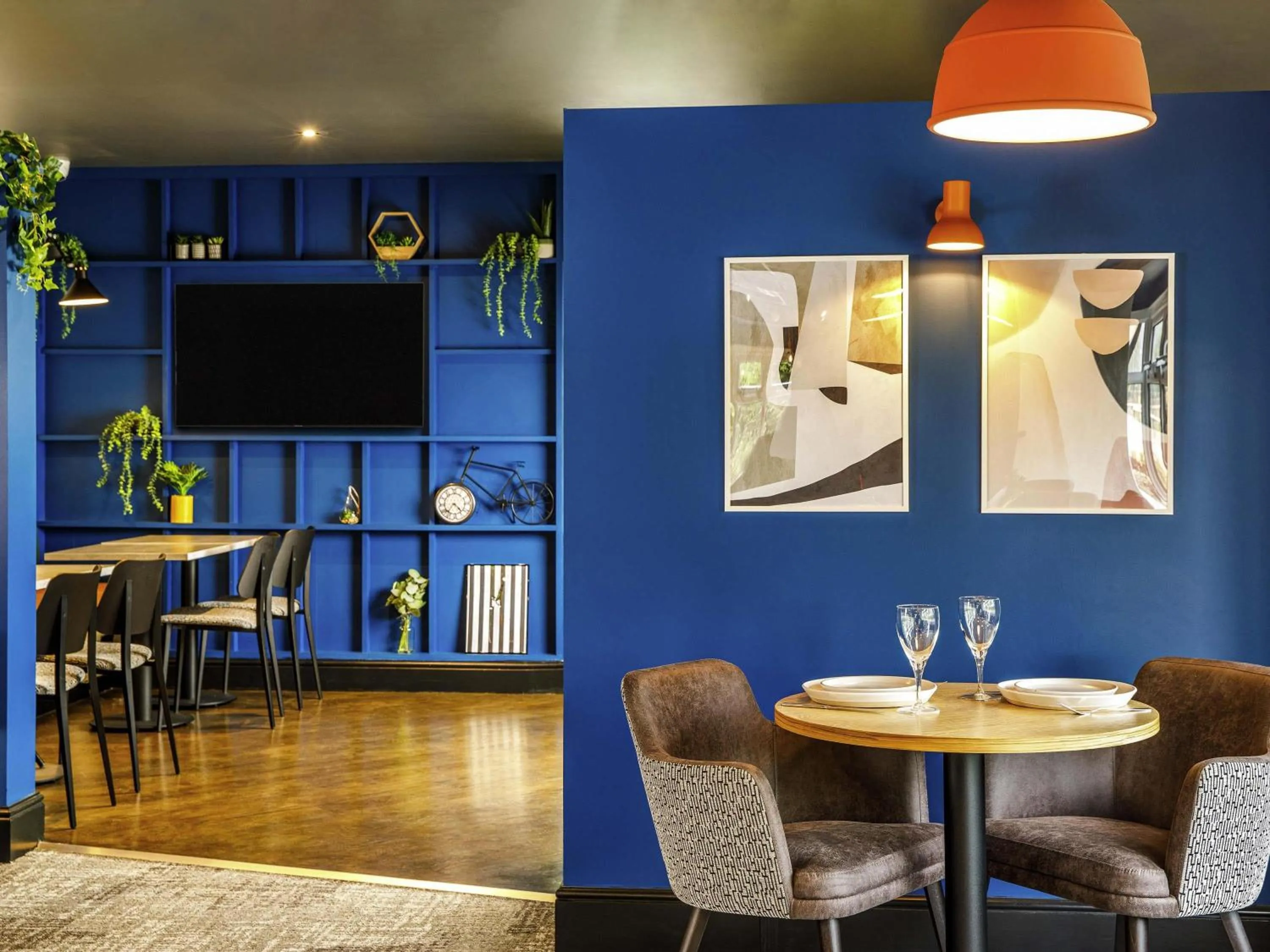 Restaurant/places to eat in ibis Wakefield East-Castleford