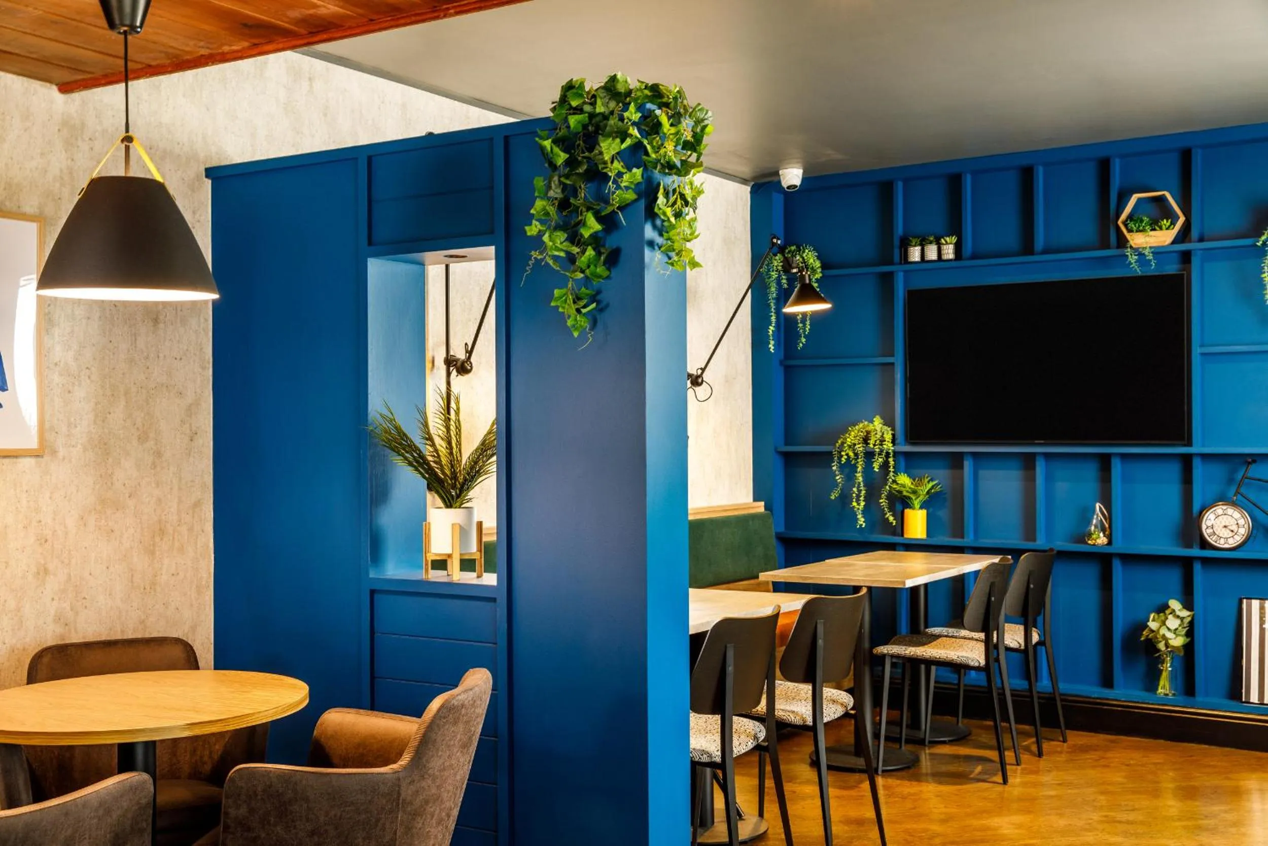 Restaurant/places to eat in ibis Wakefield East-Castleford