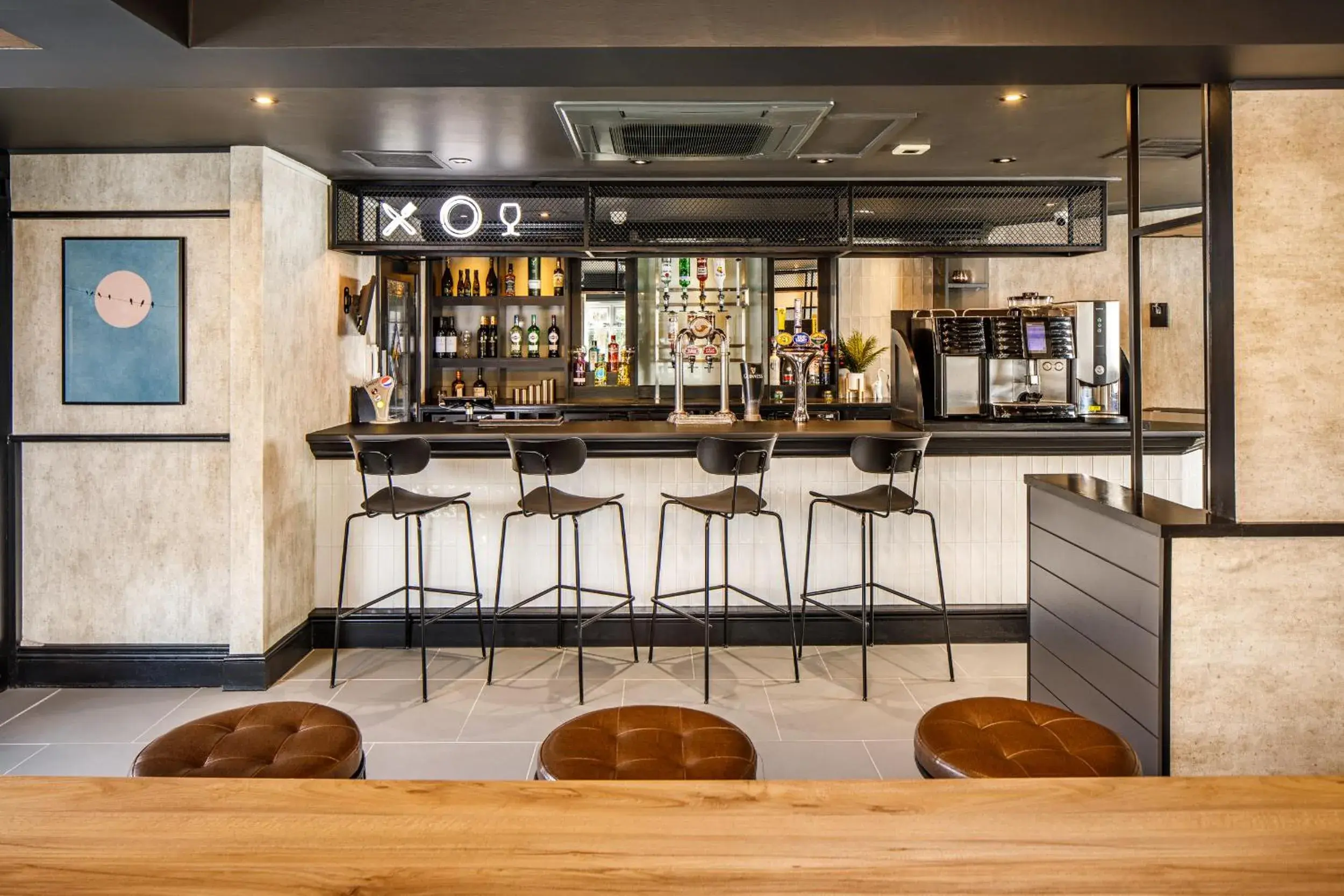 Lounge or bar, Lounge/Bar in Hotel Castleford by Accor