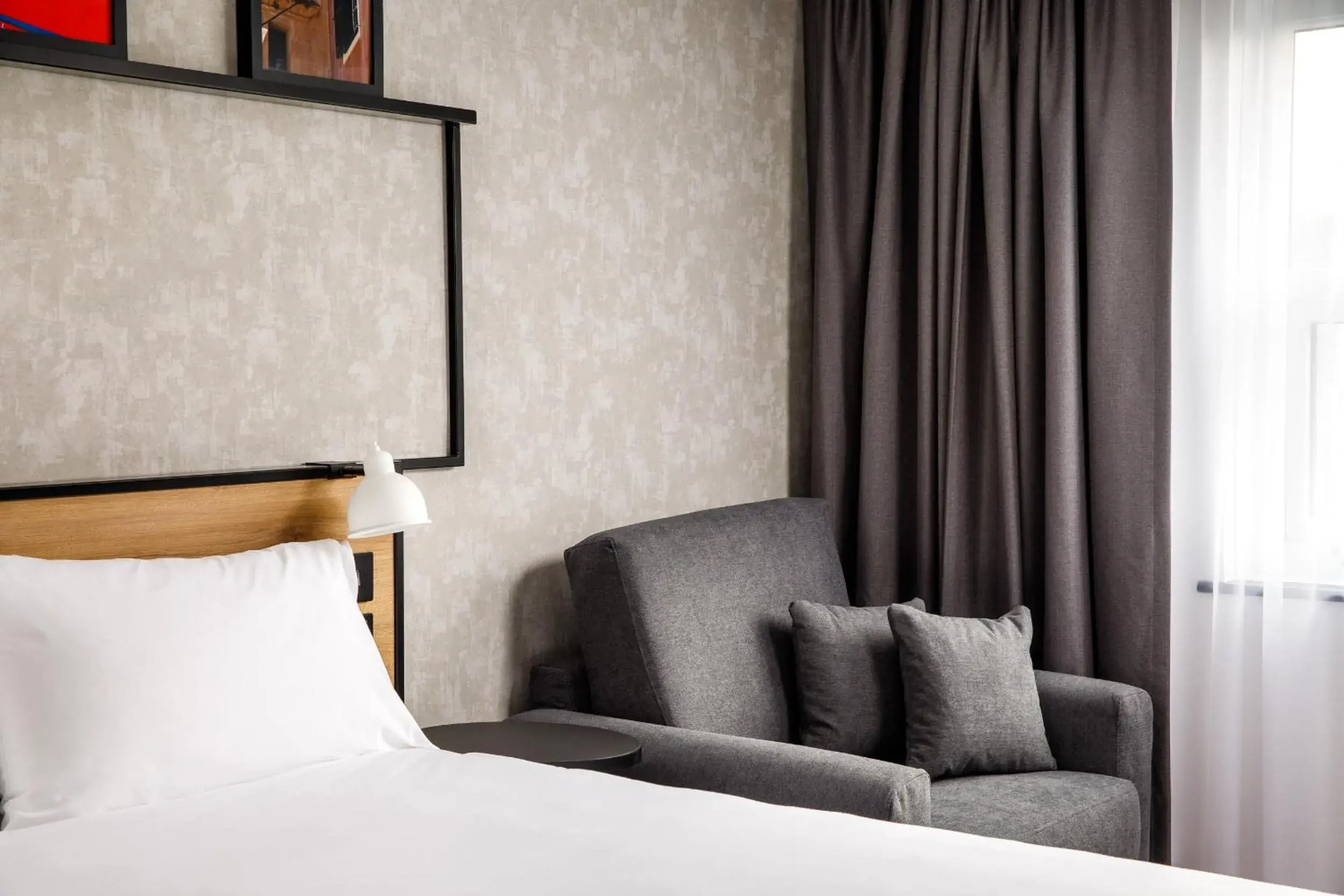 Bed in Hotel Castleford by Accor