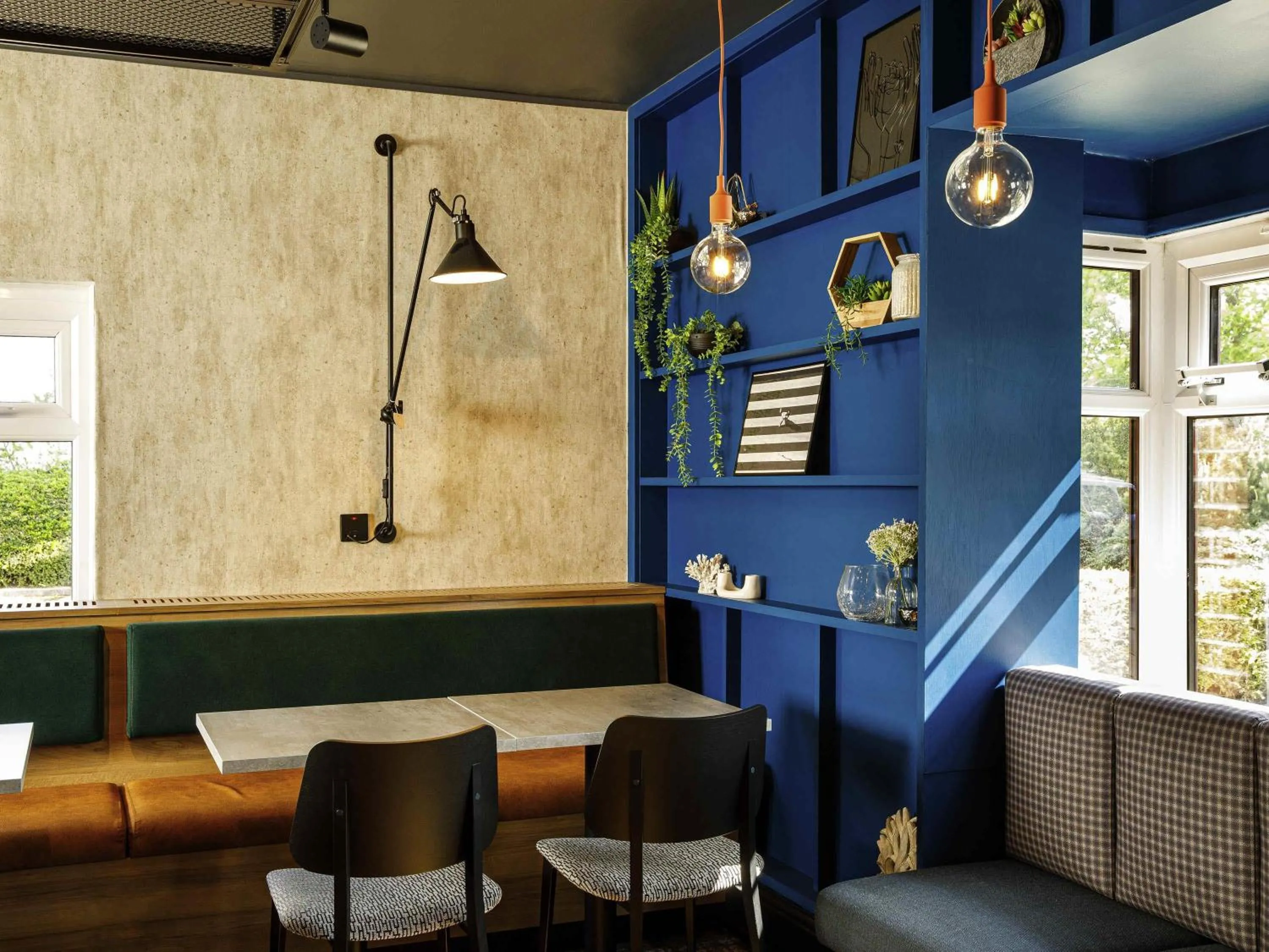 Restaurant/places to eat in ibis Wakefield East-Castleford