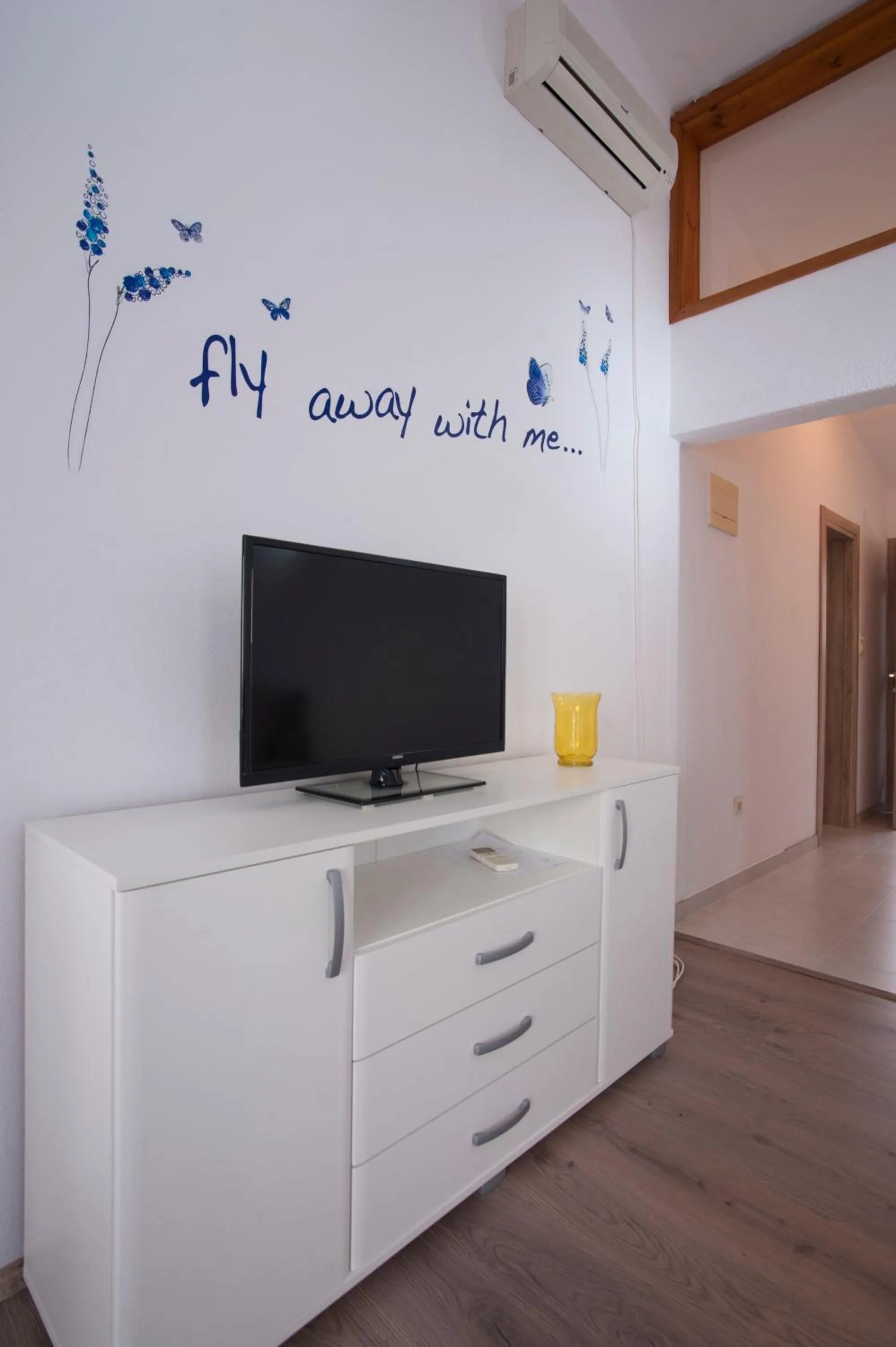 TV and multimedia in Apartments Grand