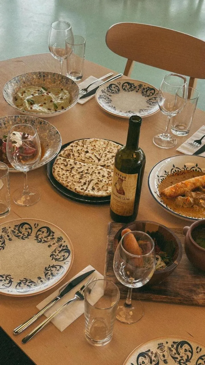 Restaurant/places to eat in Kazbegi View