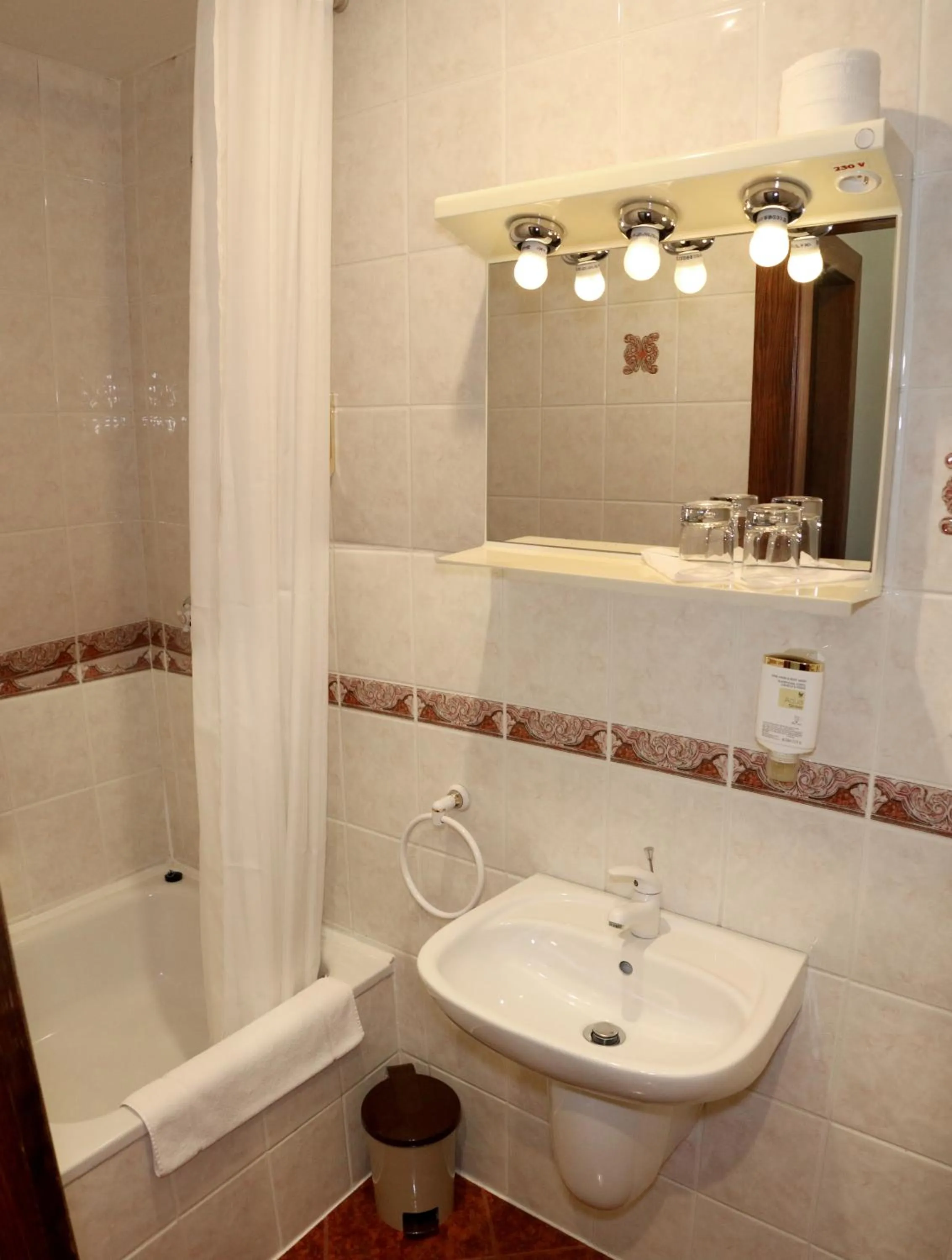 Bathroom in River Star Hotel