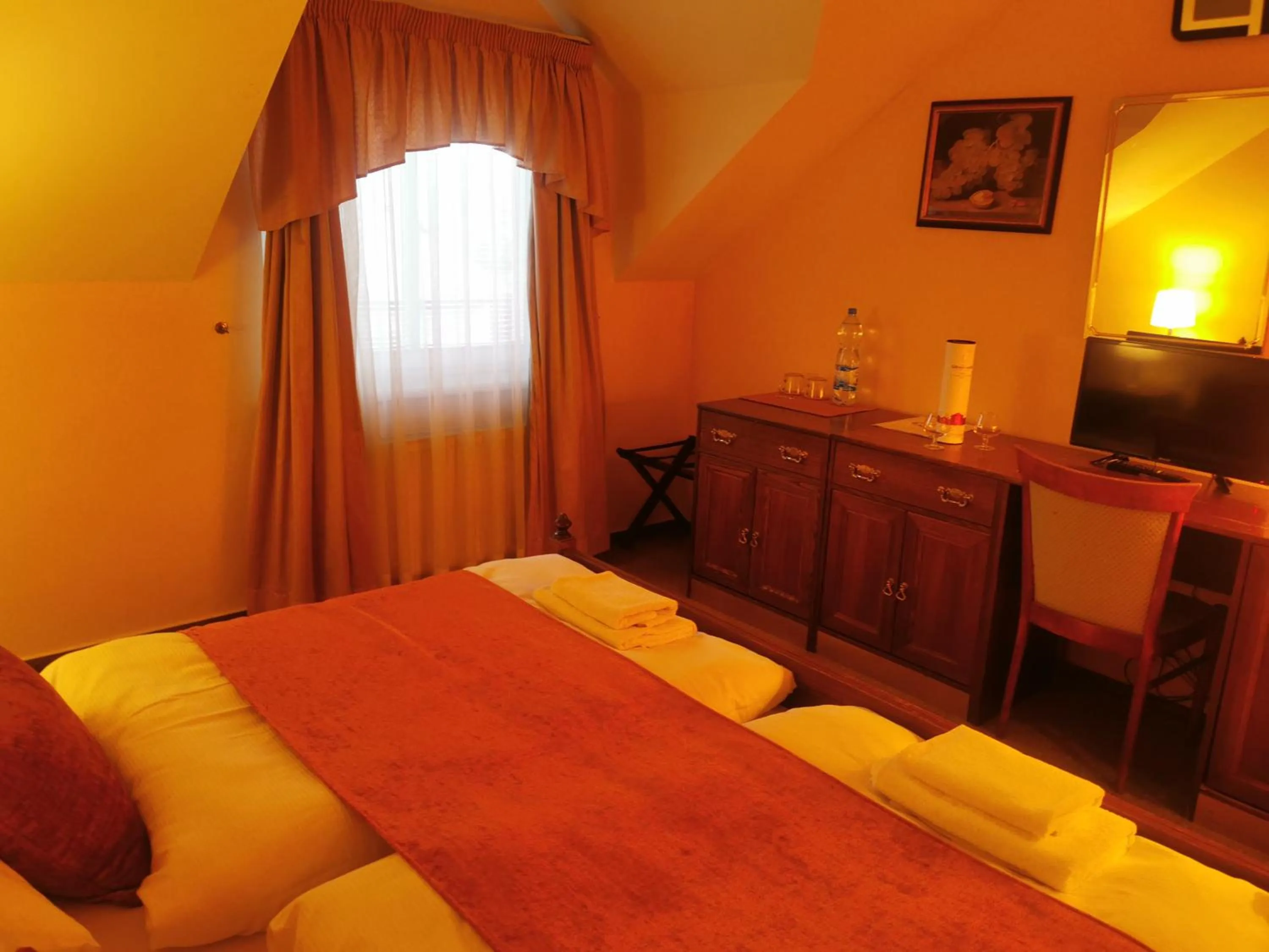 Bed in River Star Hotel