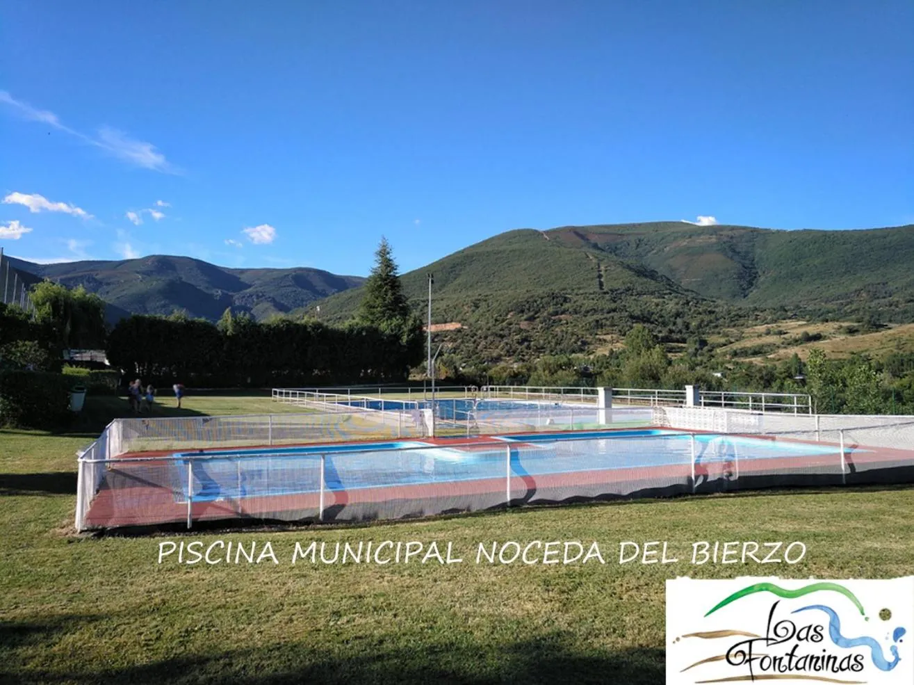 Swimming pool in Las Fontaninas