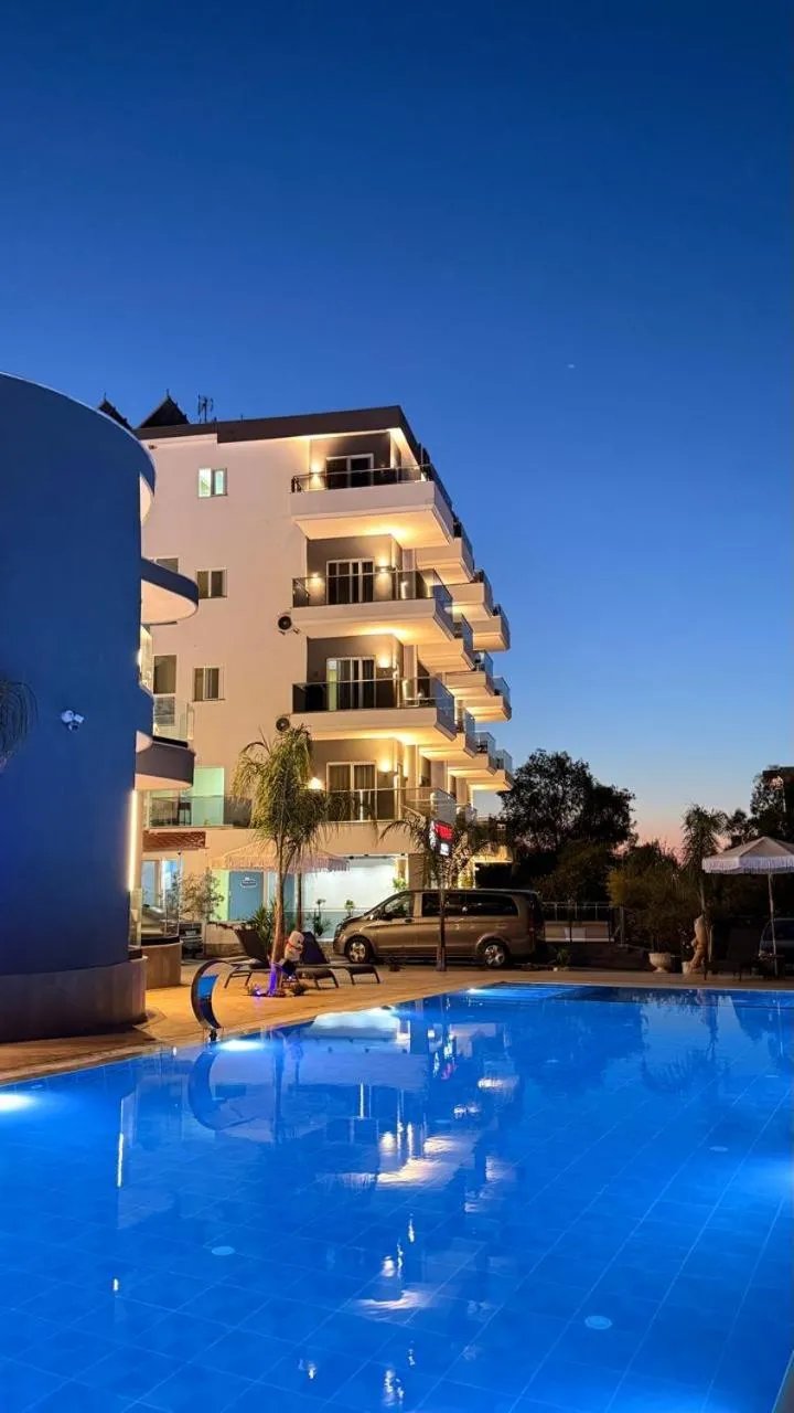 Summer Gate Hotel