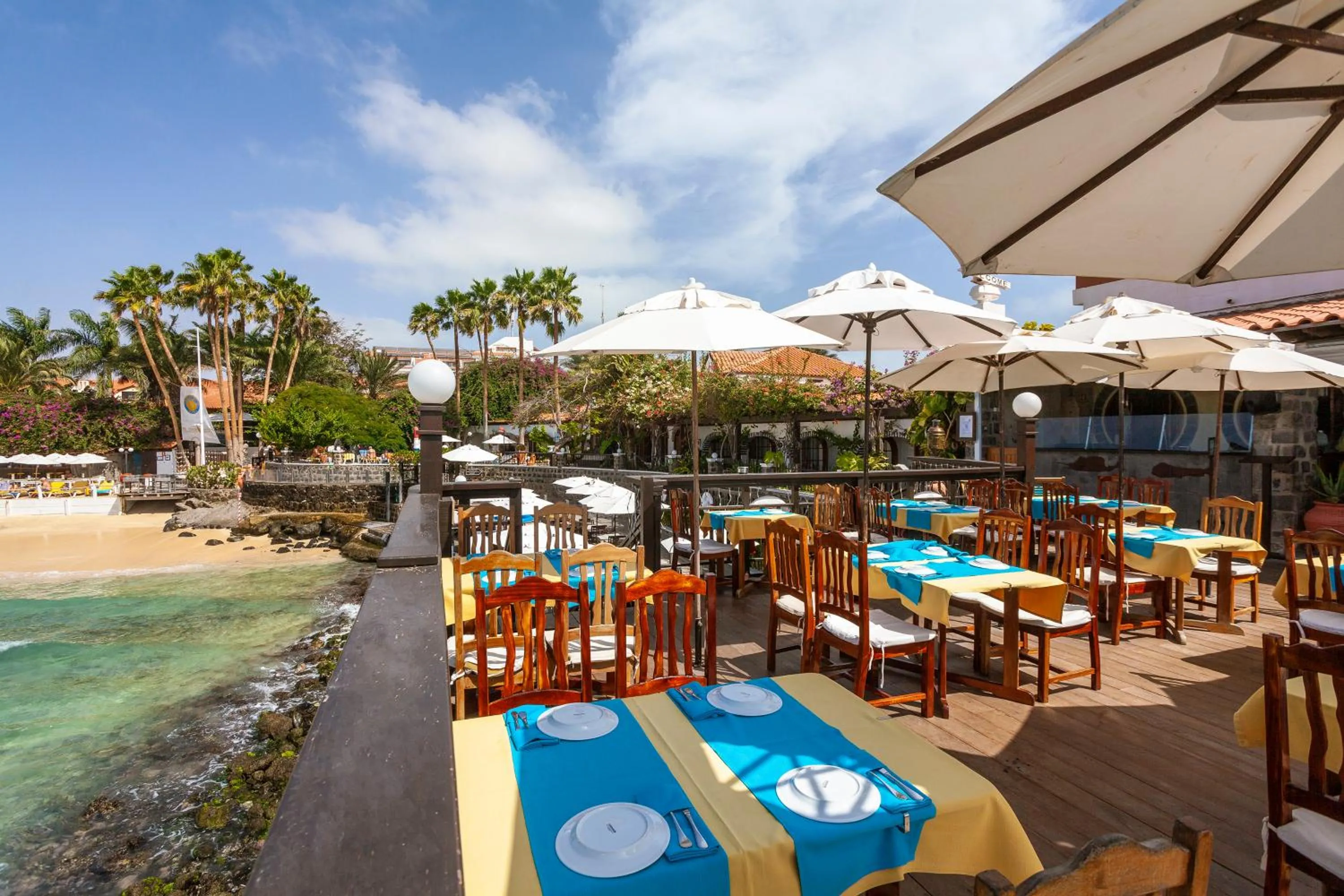 Restaurant/places to eat in Hotel Odjo d'água