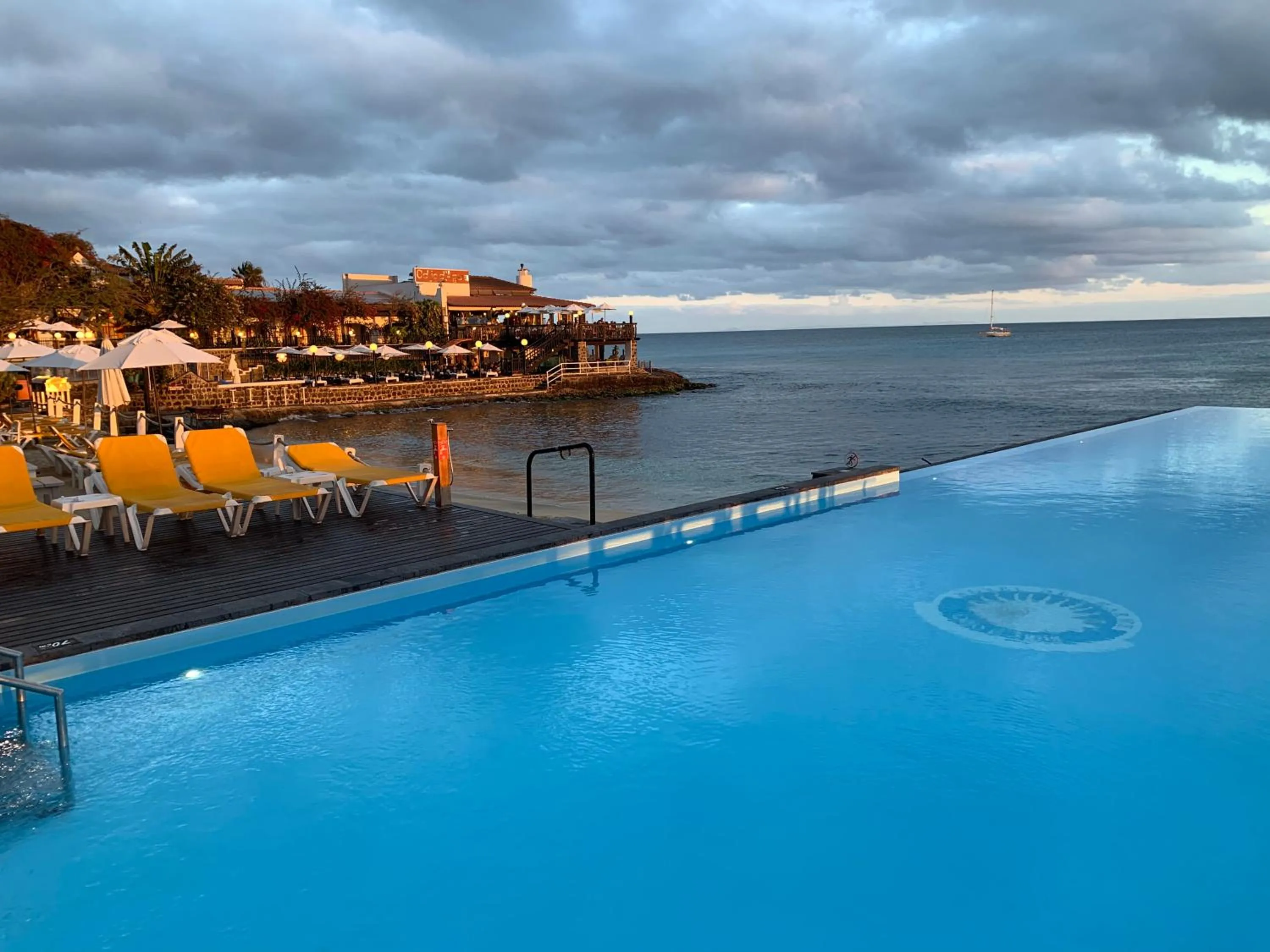 Swimming pool in Hotel Odjo d'água