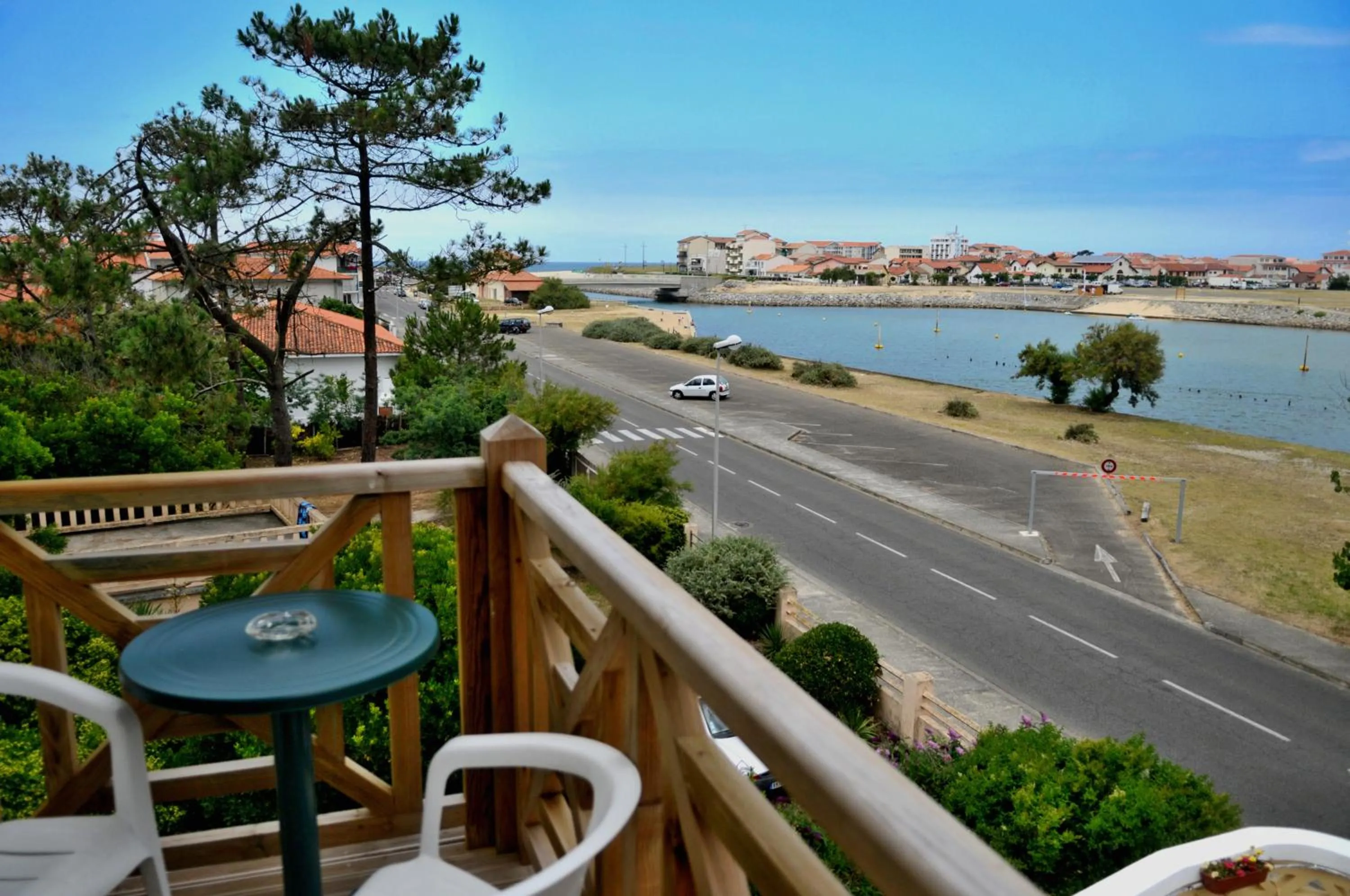 Balcony/Terrace in Single Fin Hotel & Lodge