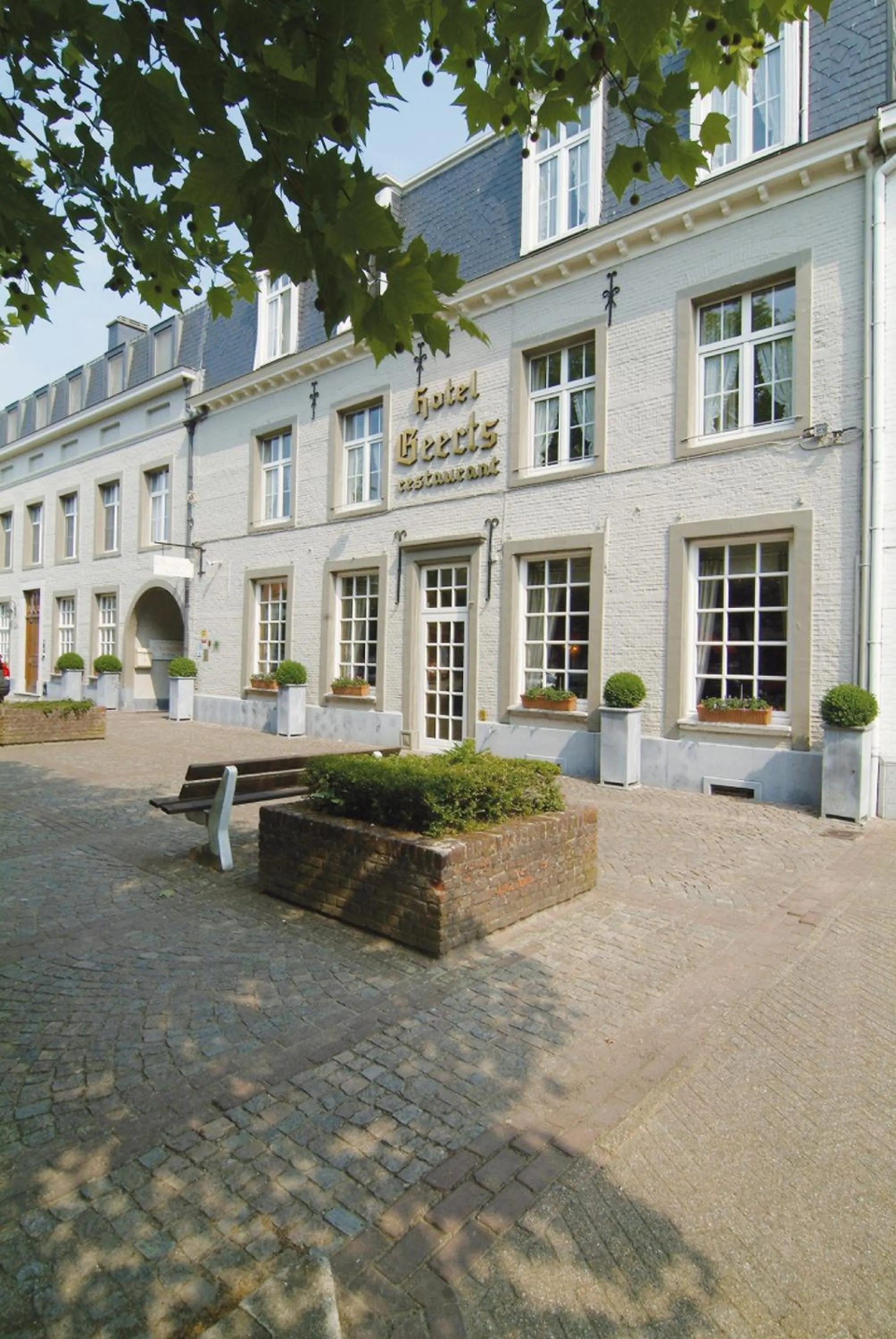 Property building in Hotel Geerts
