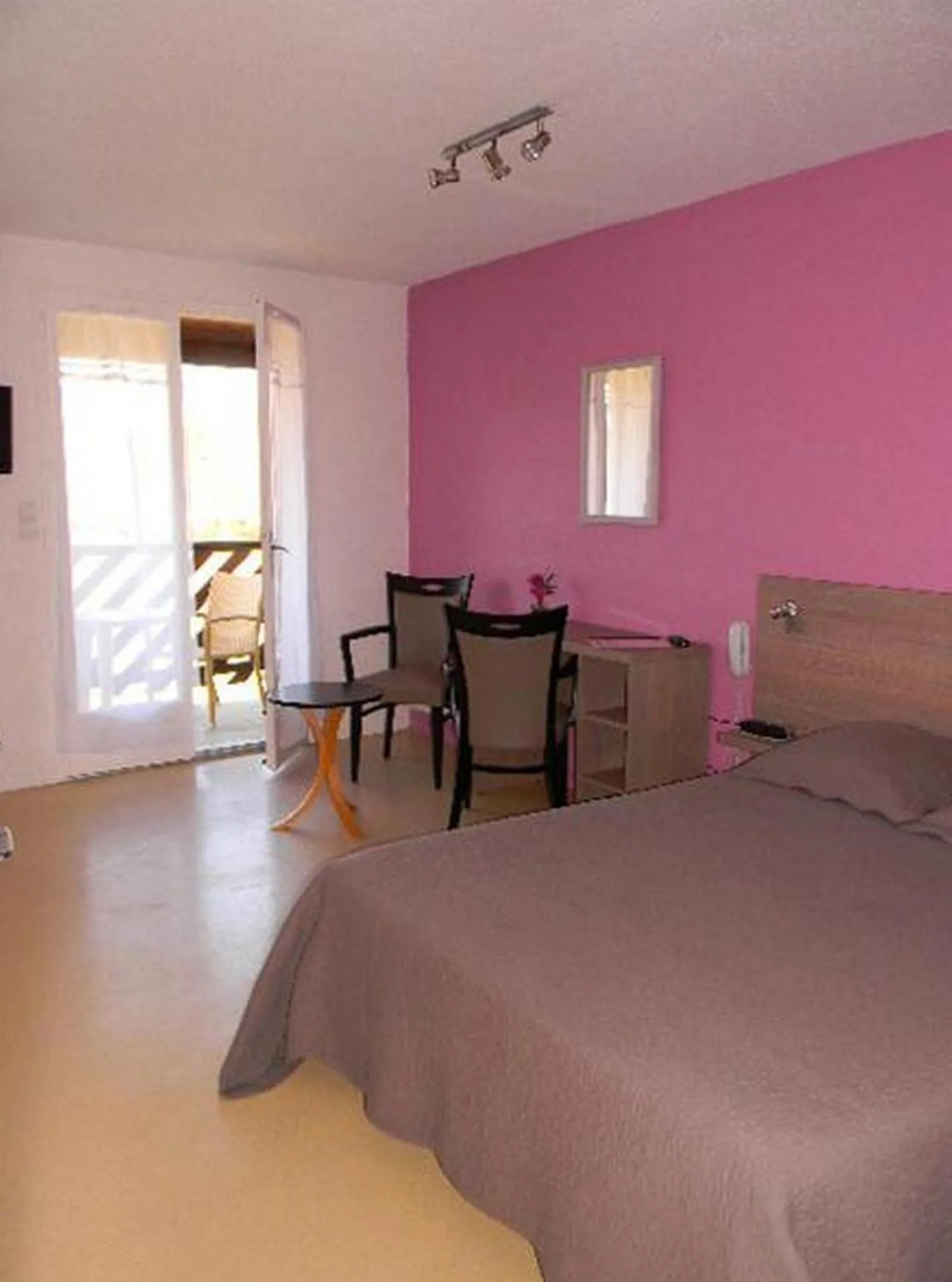 Bedroom, Bed in Résidence Hôtelière Hélios